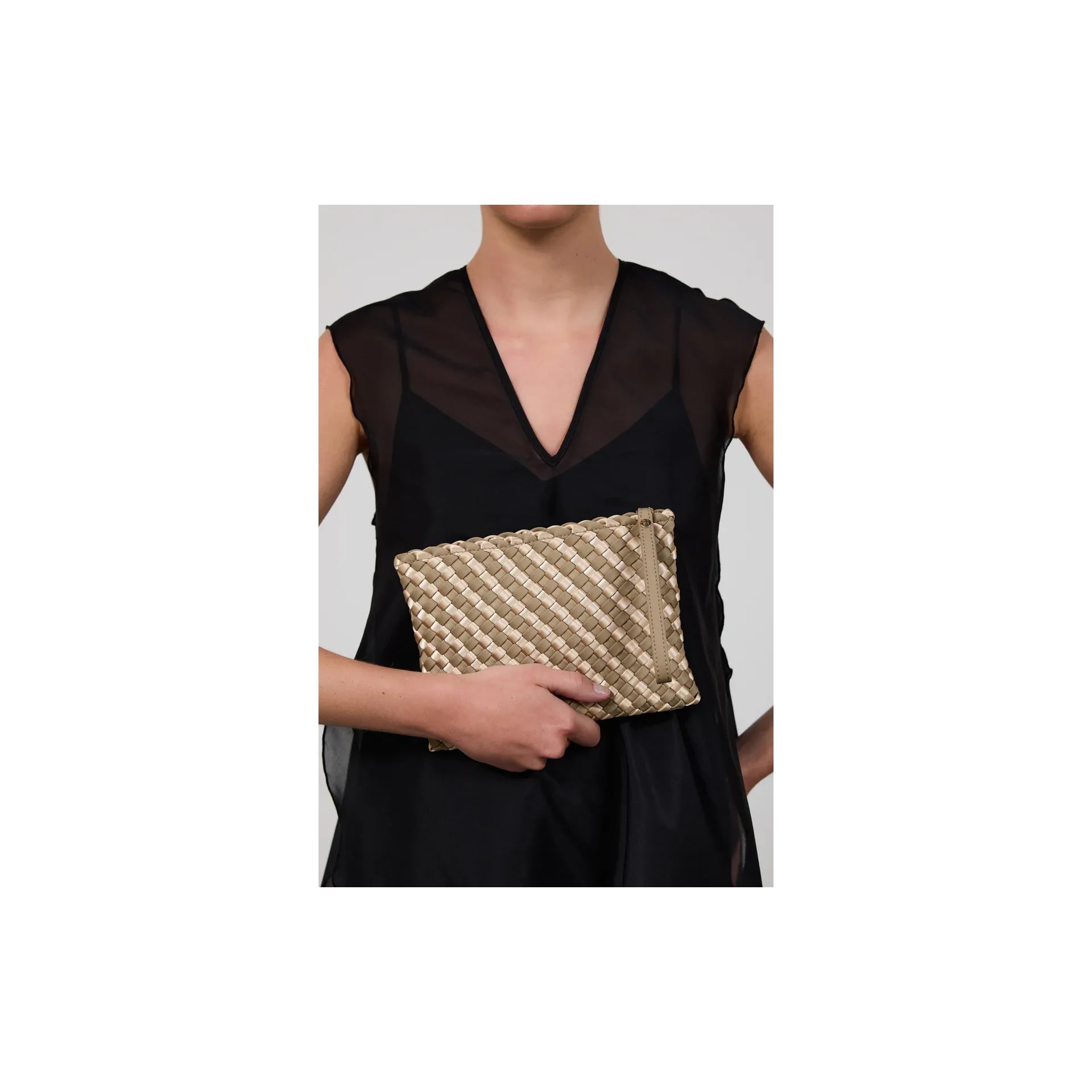 Marrea Clutch Oysters & Champagne