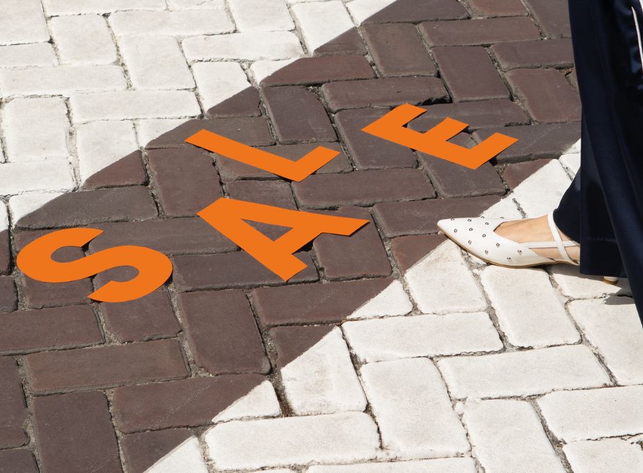 WE 🧡 SALE!