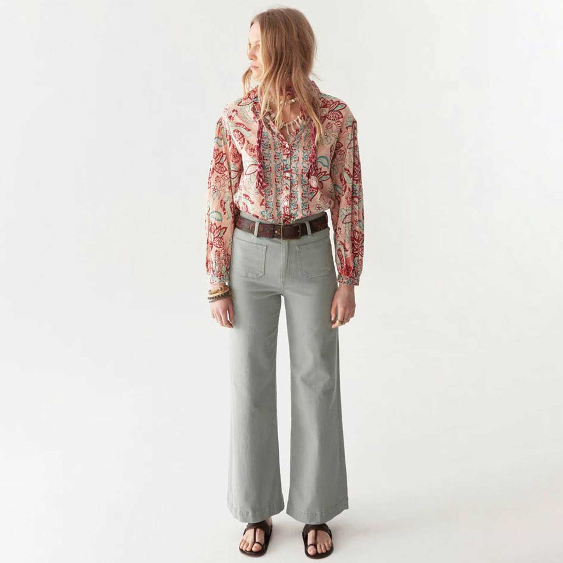 Maison Hotel Blouse Tito