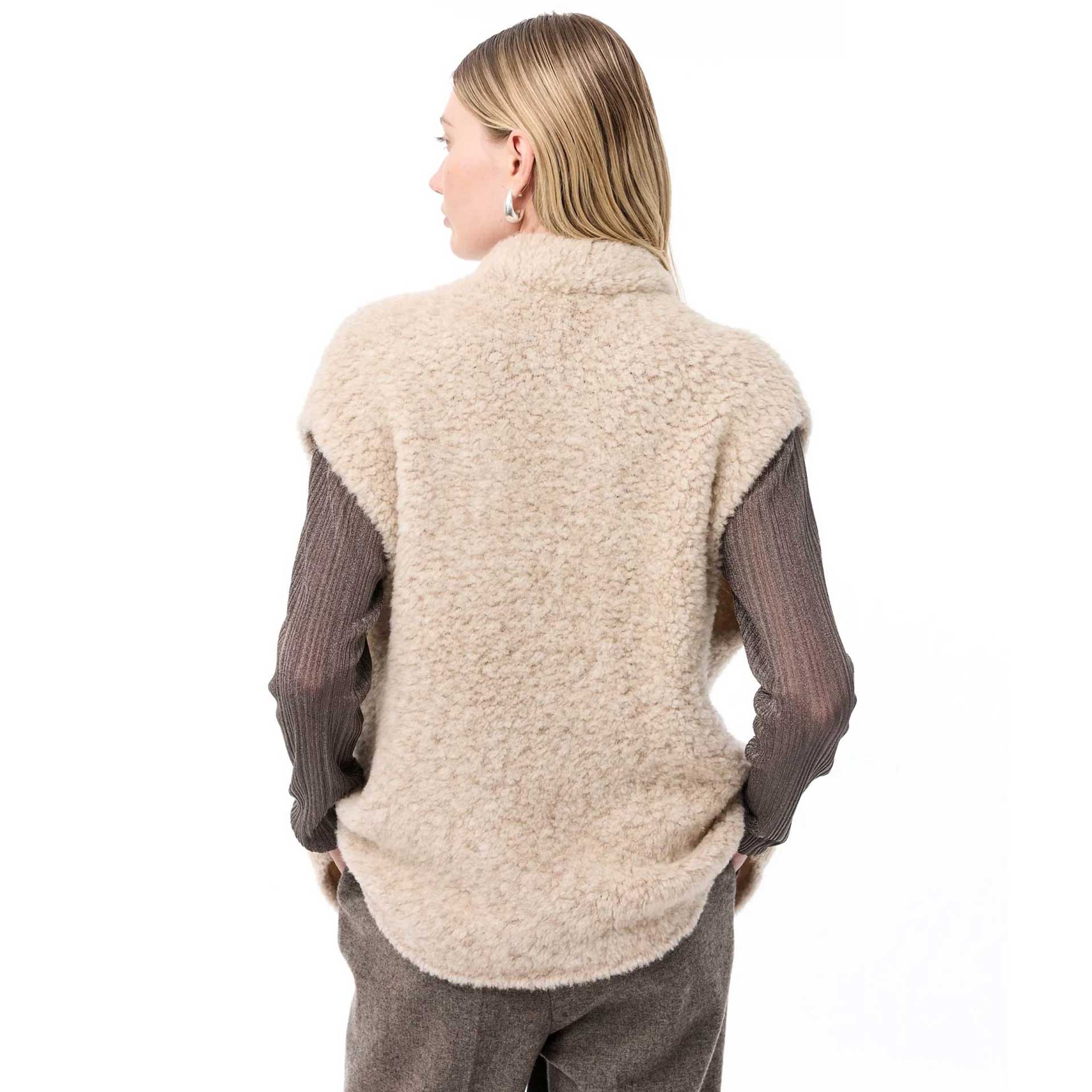 Knit-ted Gilet Jemma