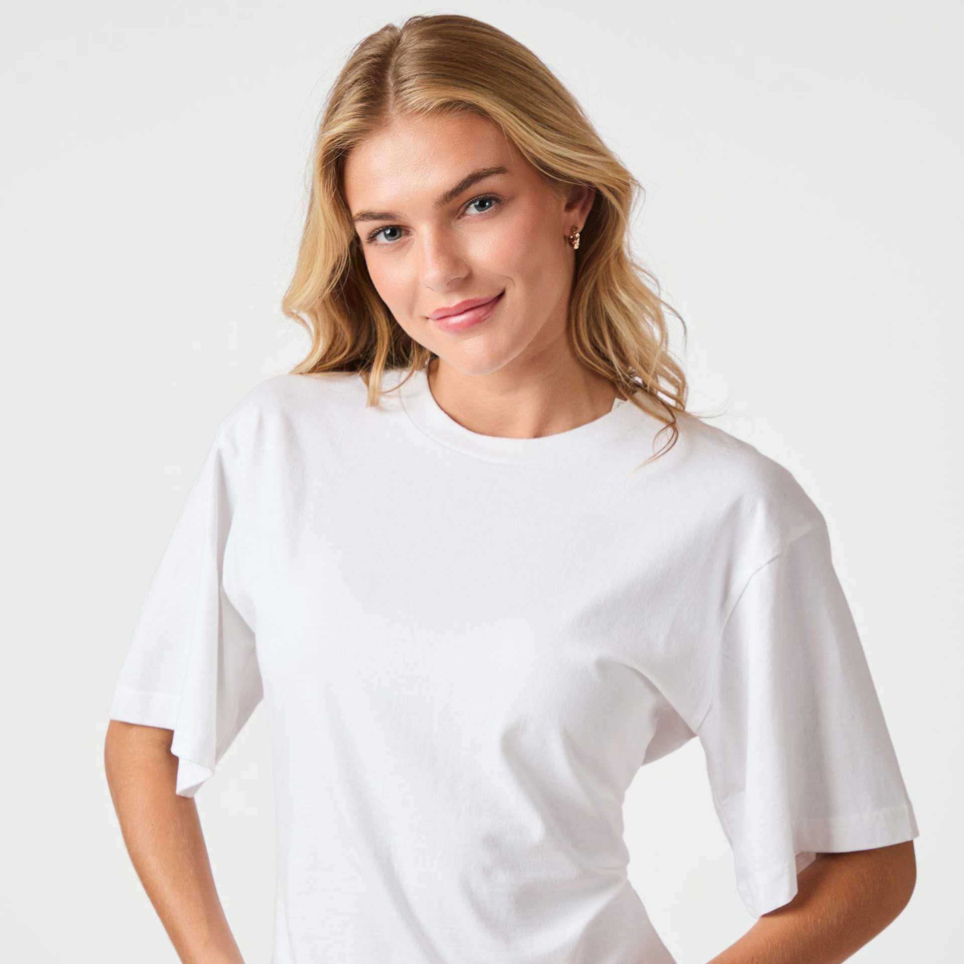 Neo Noir T-Shirt Asha