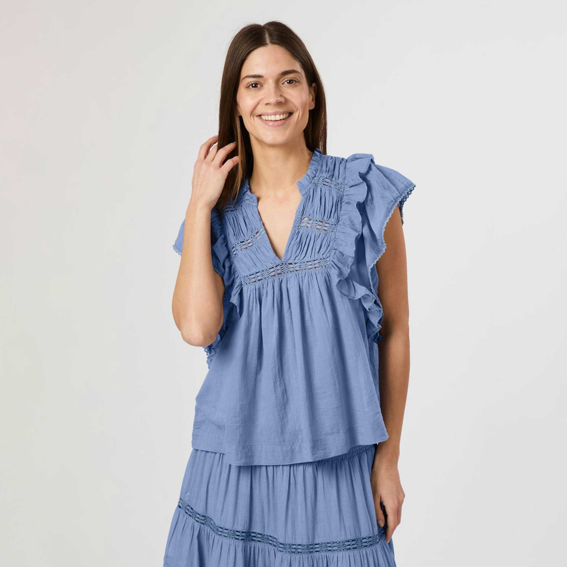 Neo Noir Blouse Jayla
