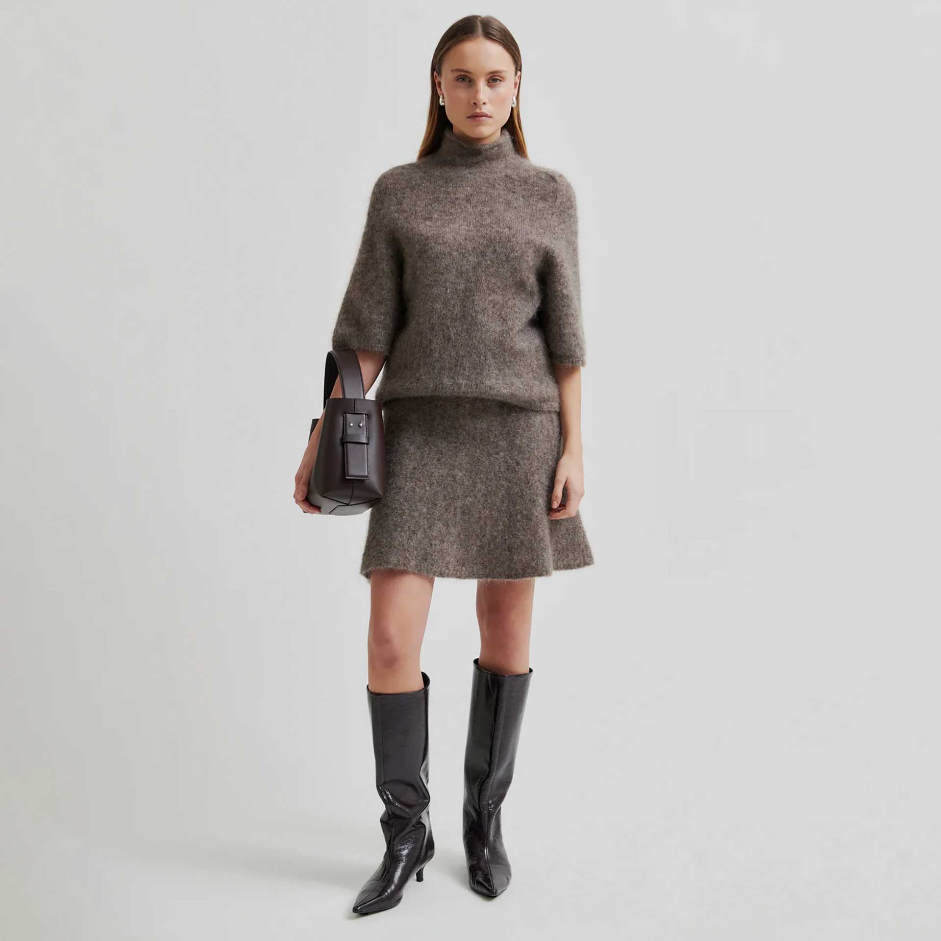 Second Female Rok Emmalou