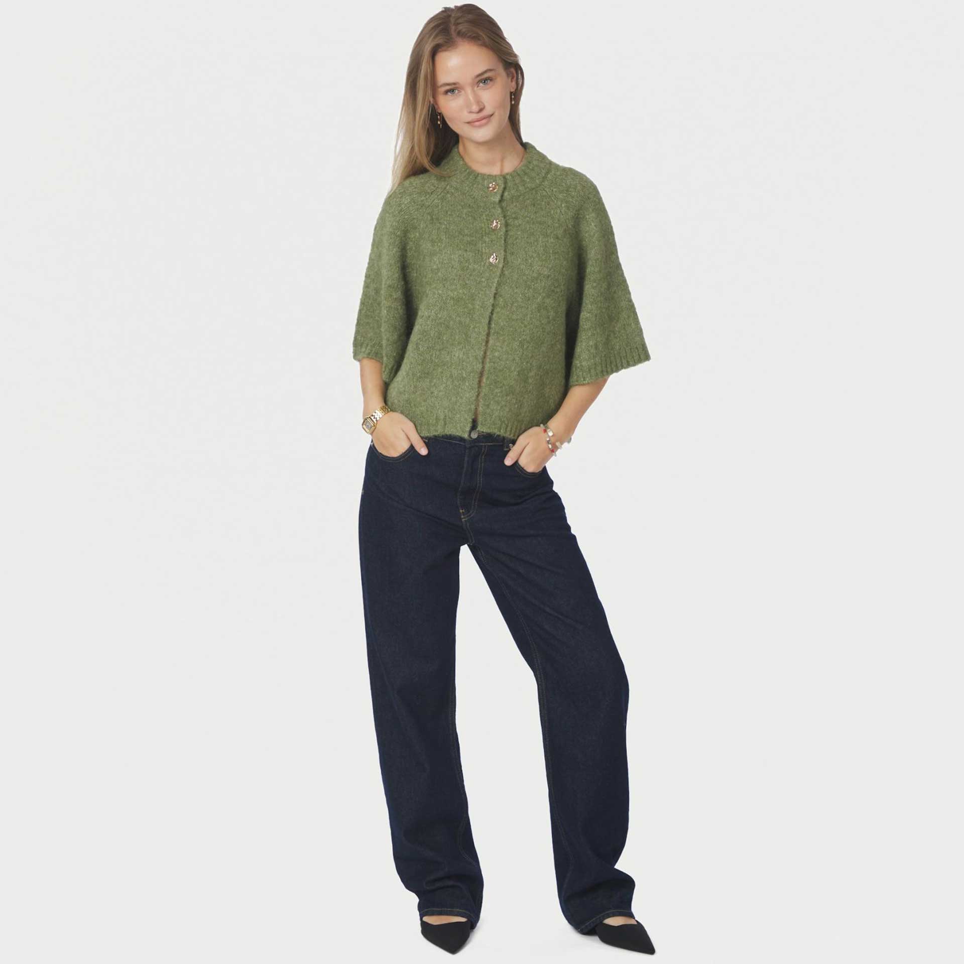 Neo Noir Vest Benuta