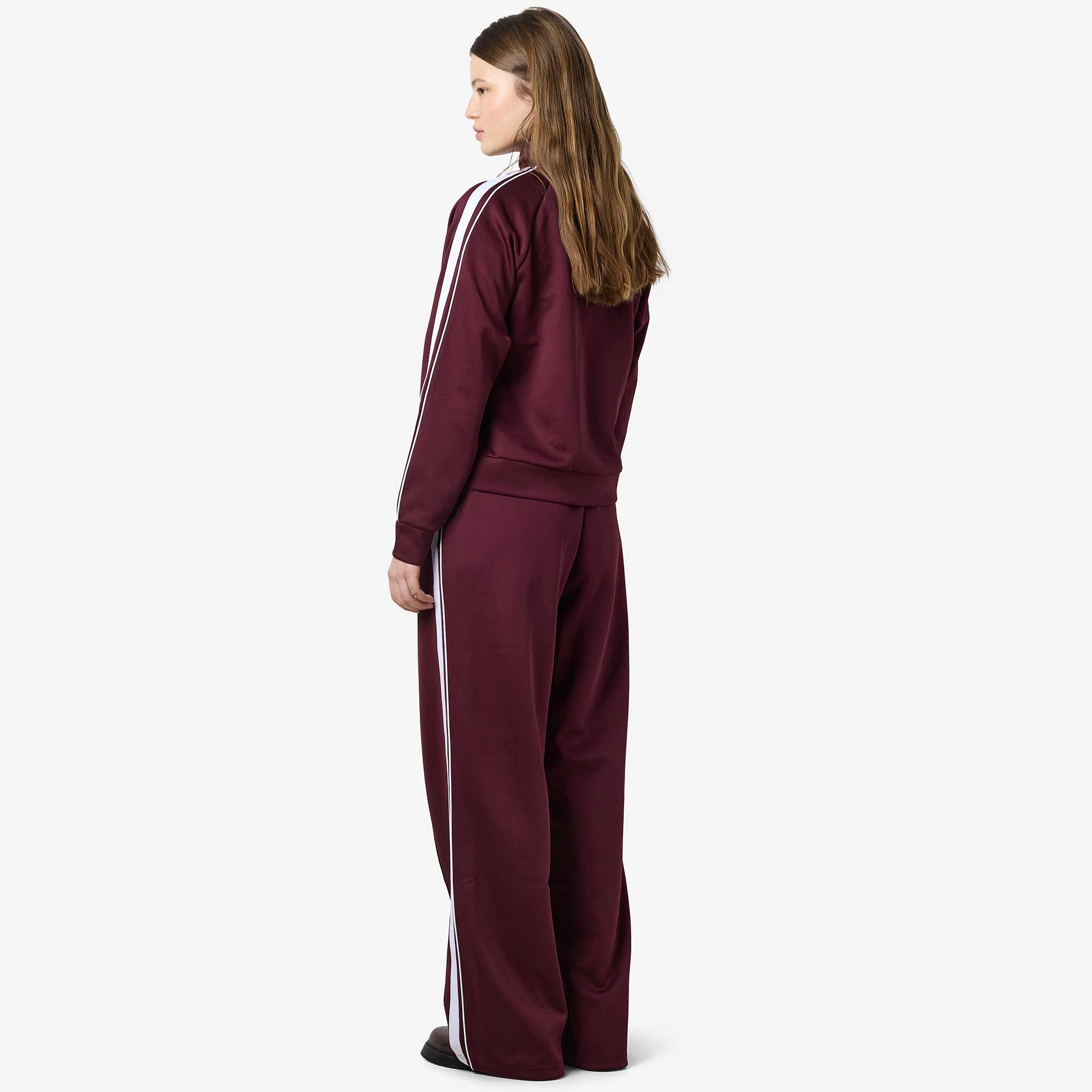 Noisy May Broek Jenna