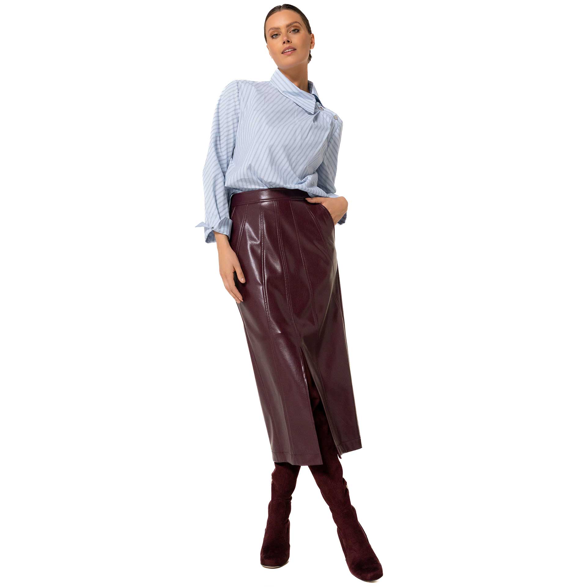 Caroline Biss Rok 