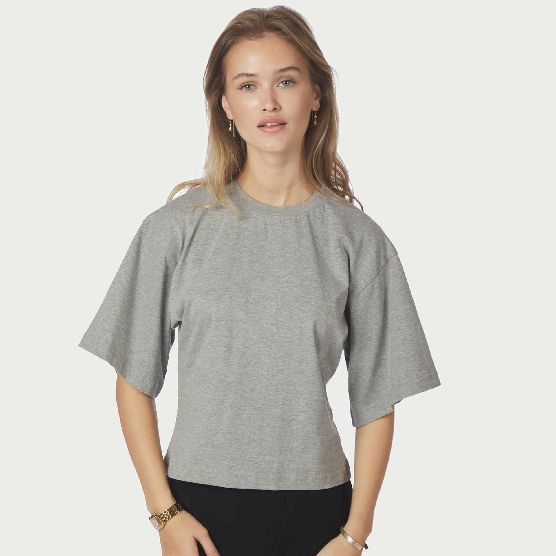 Neo Noir T-Shirt Asha