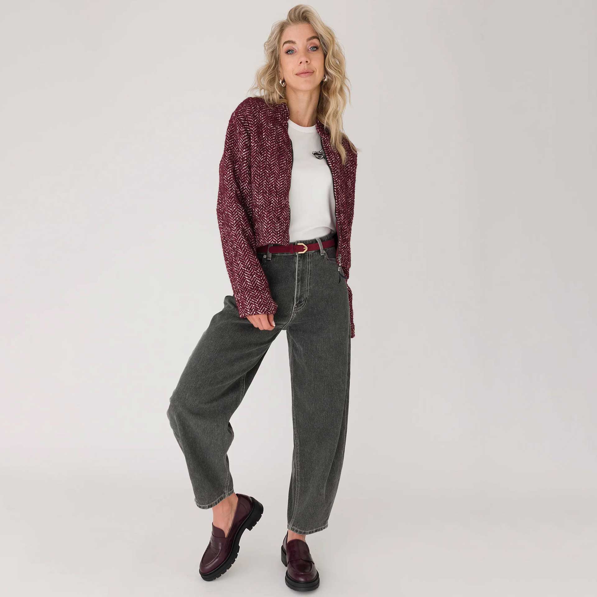 Anna  Blazer