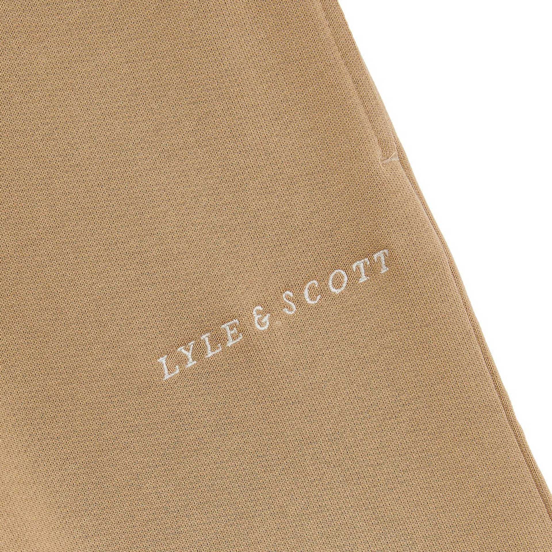 Lyle & Scott Broek script embroidery