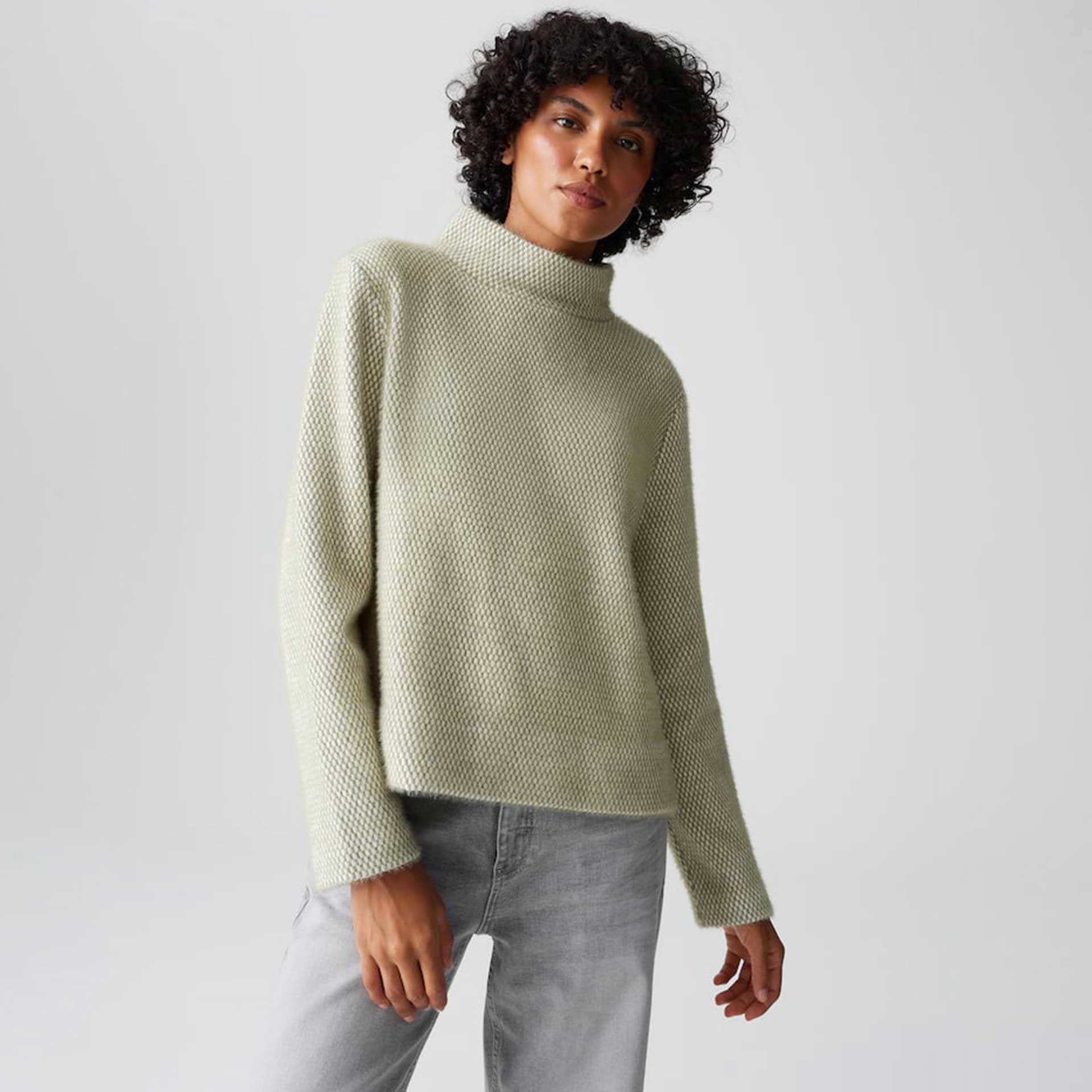Opus Sweater Gakira