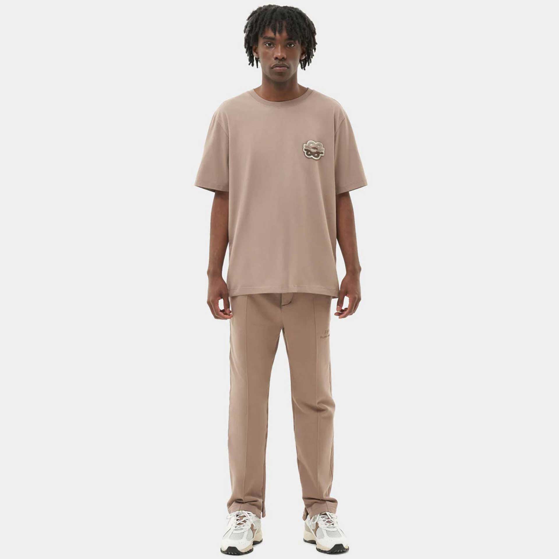 Filling Pieces T-shirt Gowtu