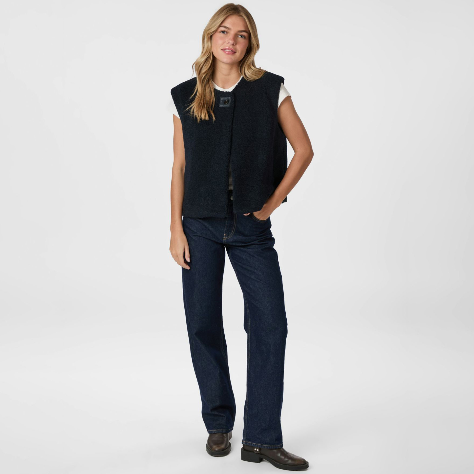 Neo Noir Gilet Anjanna