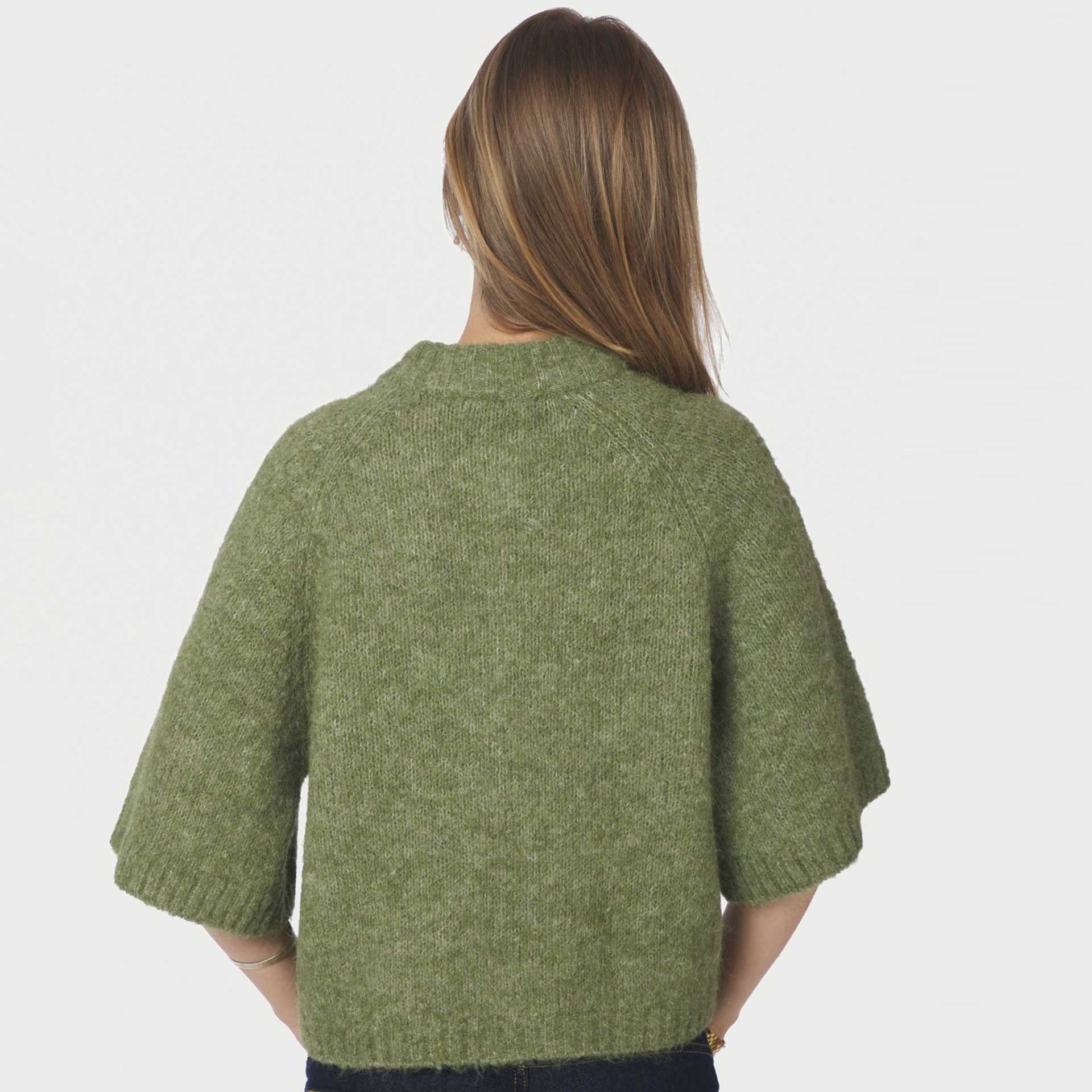 Neo Noir Vest Benuta