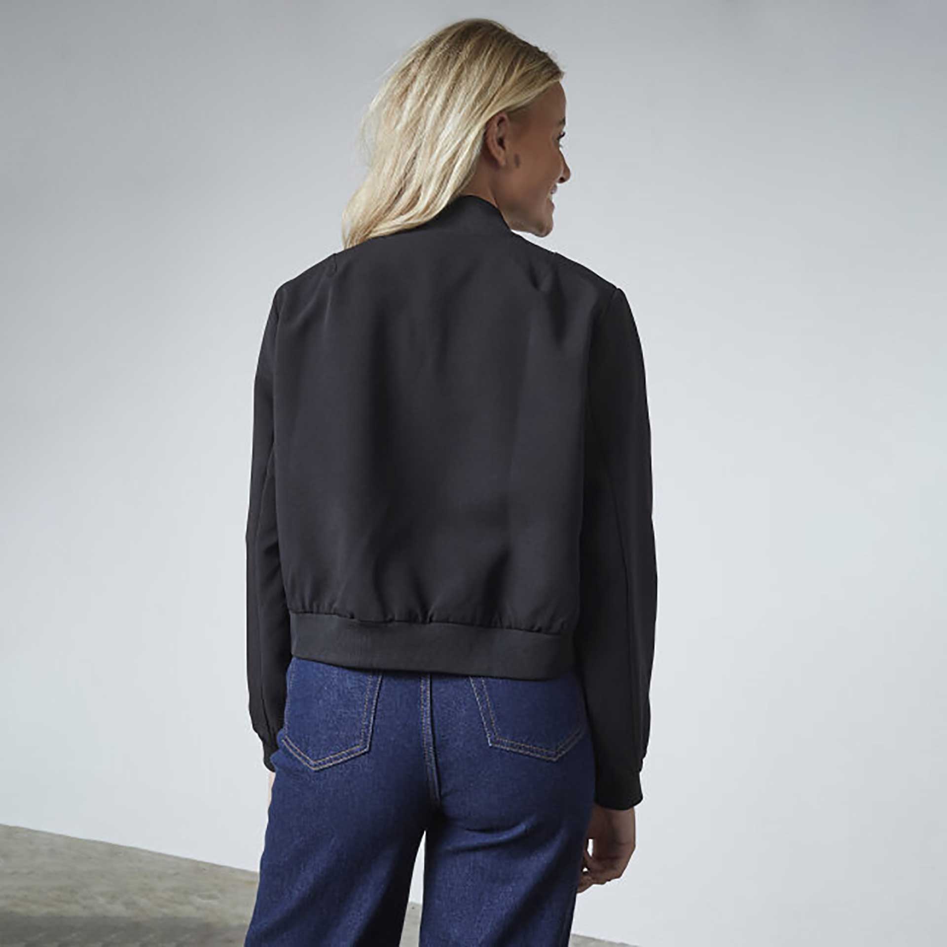 Sisters Point Jasje Garwin