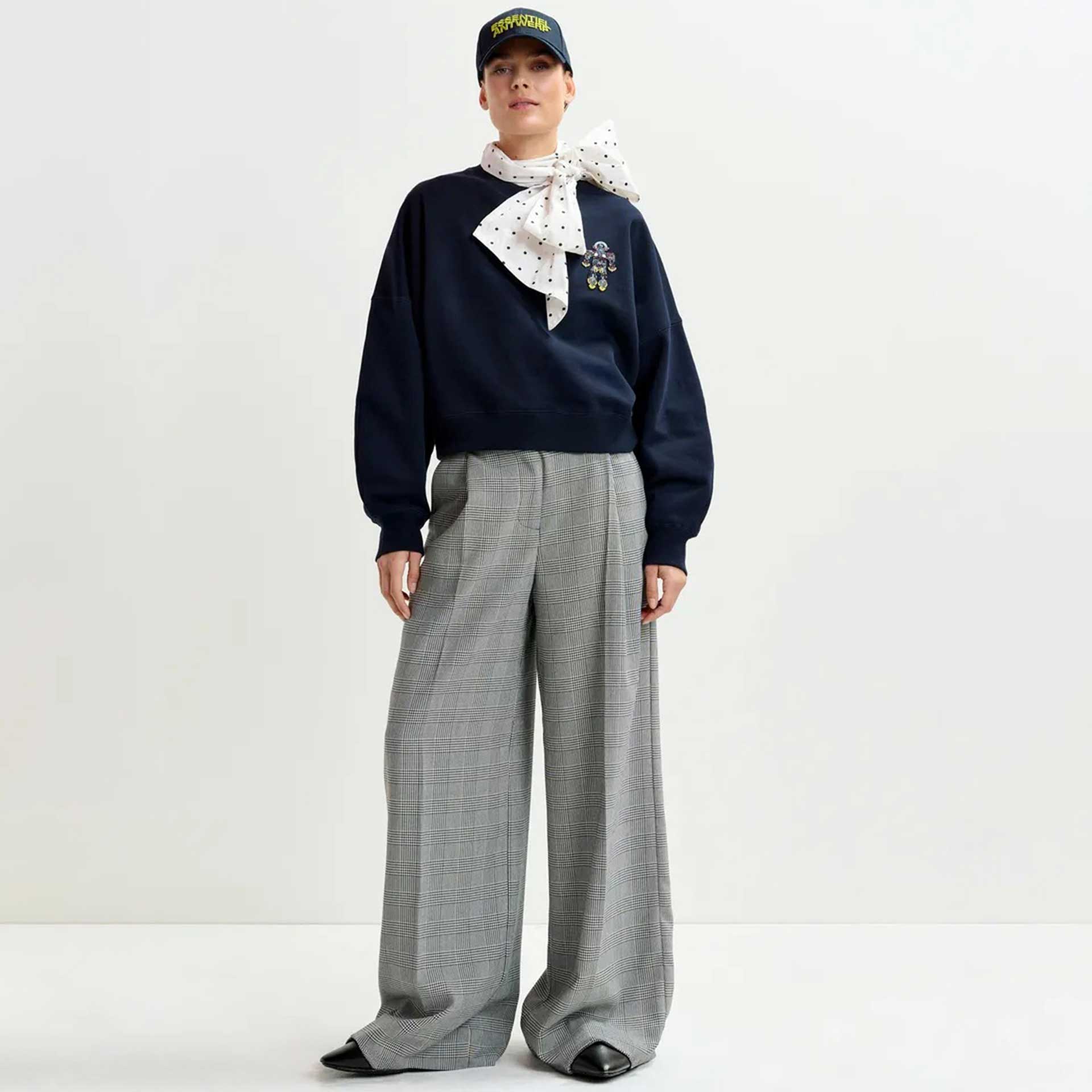 Essentiel Sweater Ibernatus