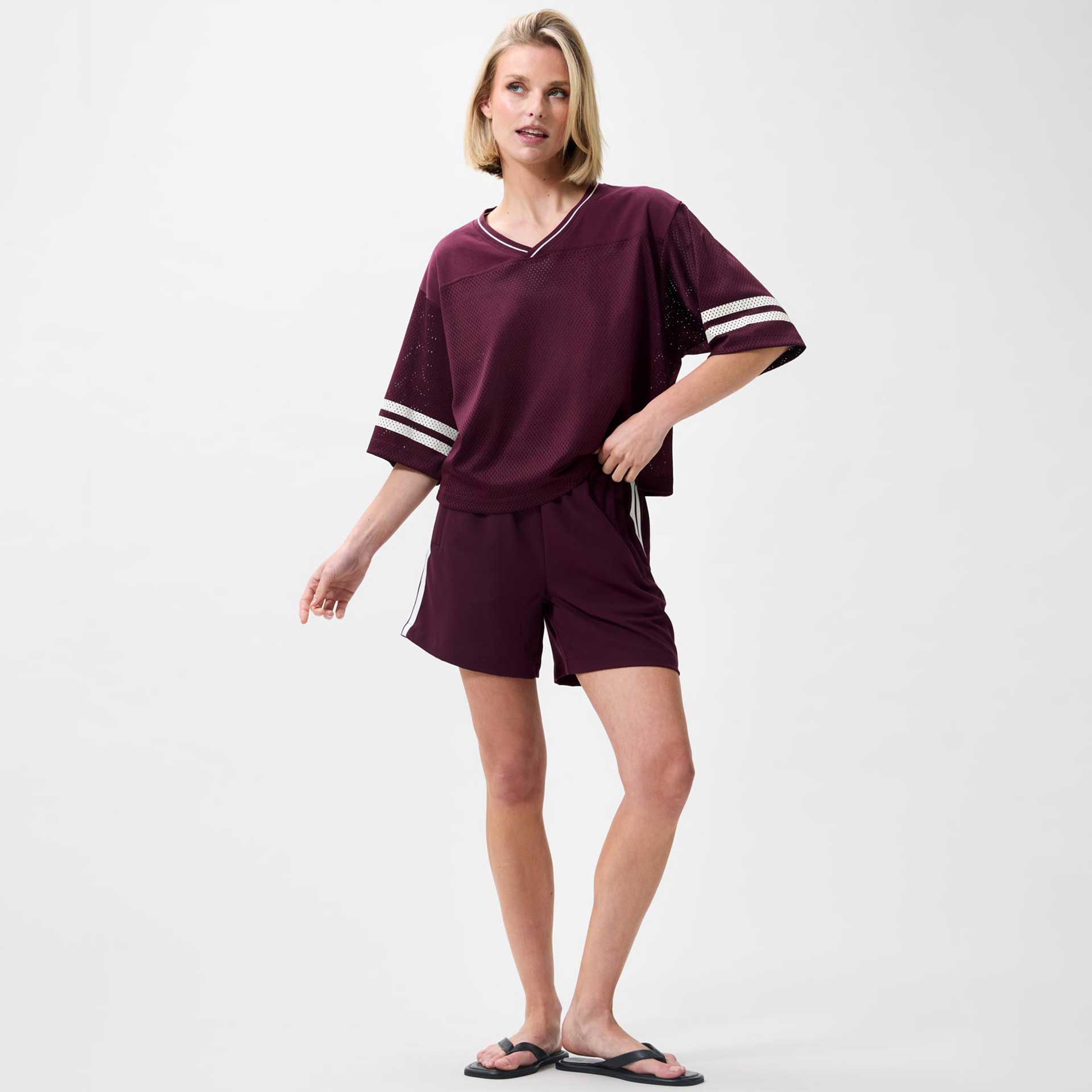 Catwalk Junkie T-shirt