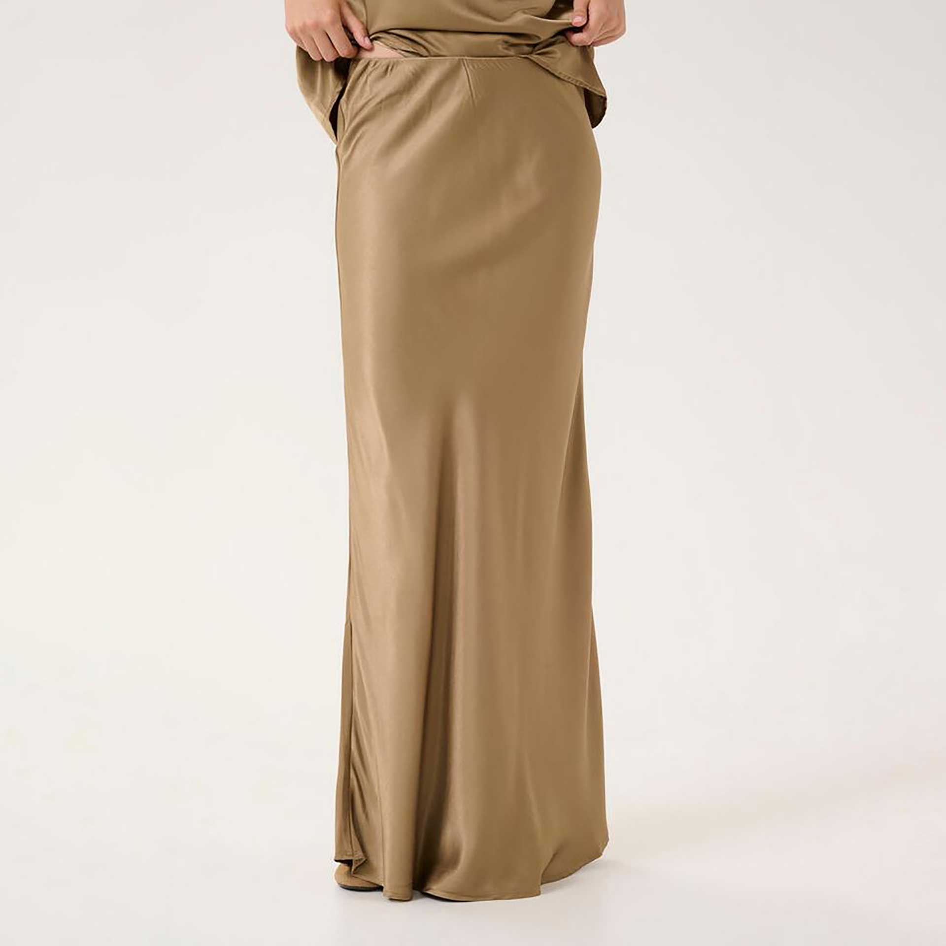 My Essential Wardrobe Rok Estelle