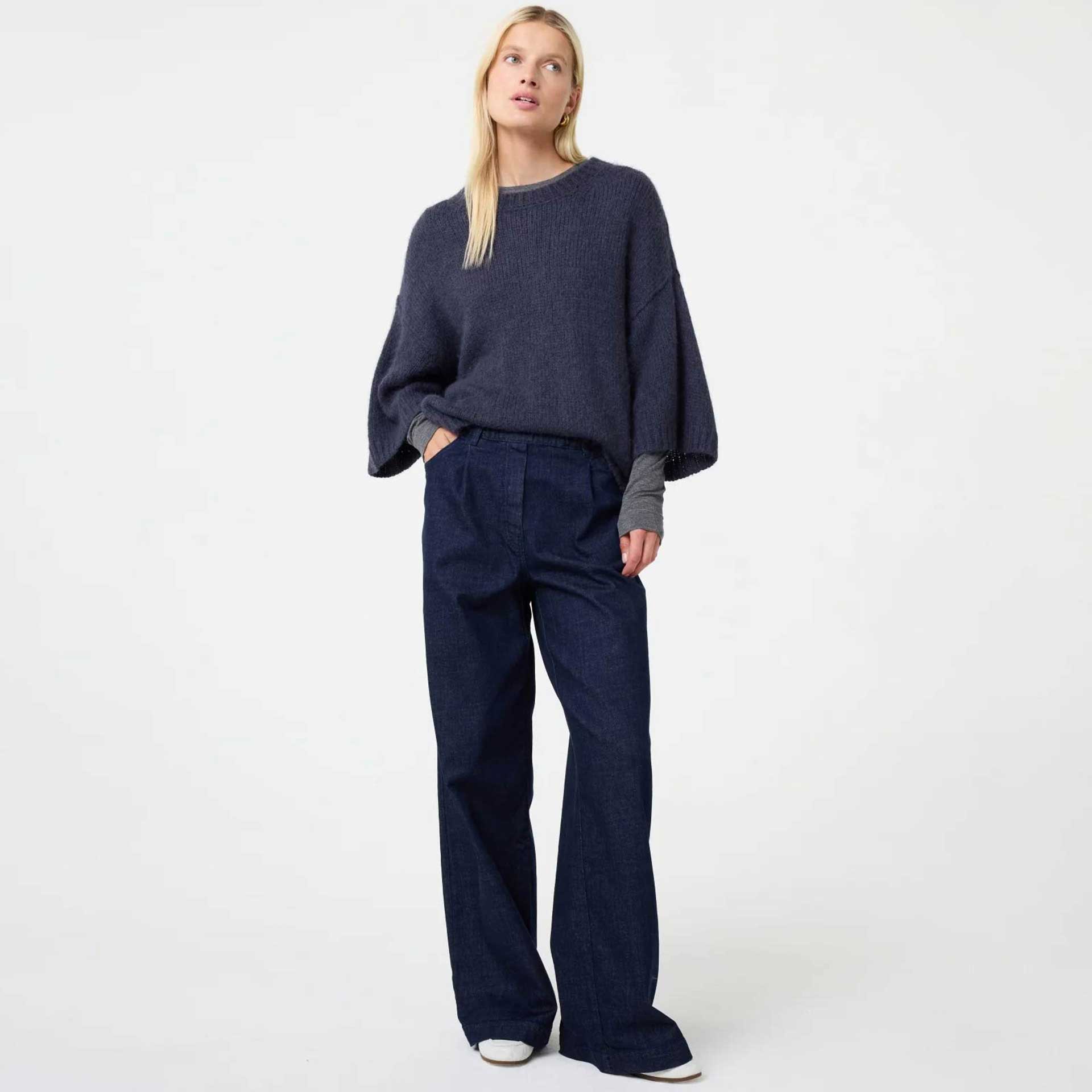 Knit-ted Sweater Melany