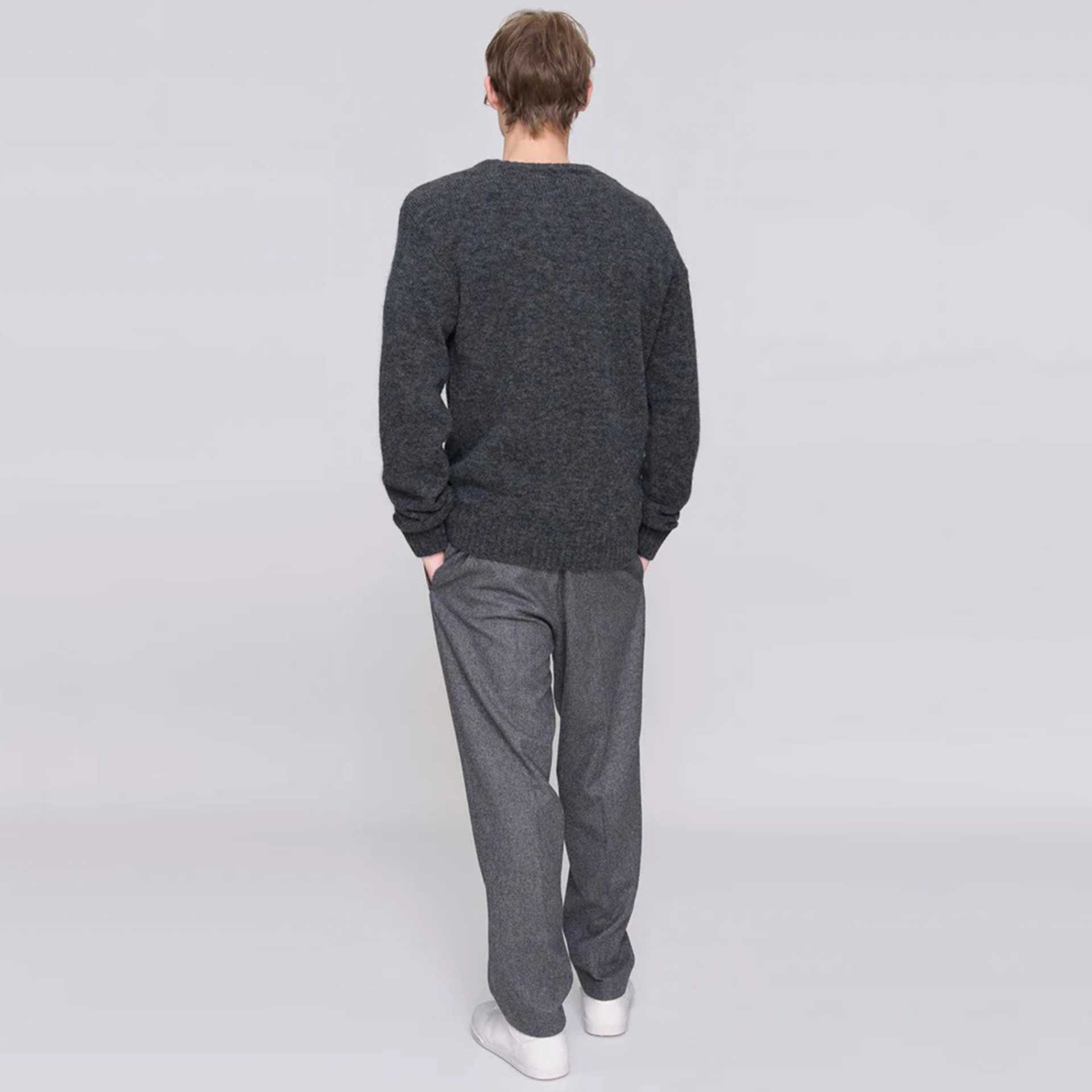 APC Trui Lucas