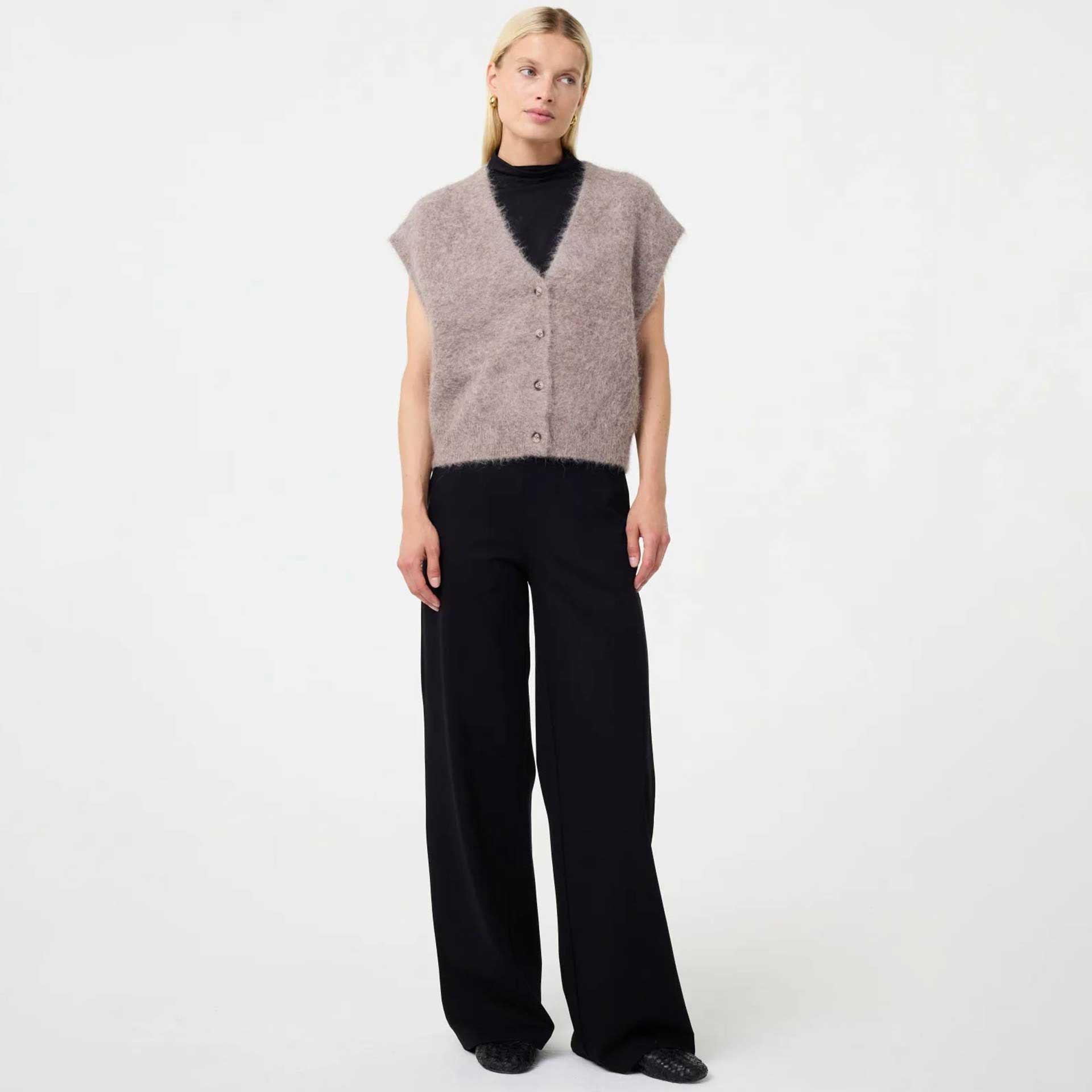 Knit-ted gilet Constance