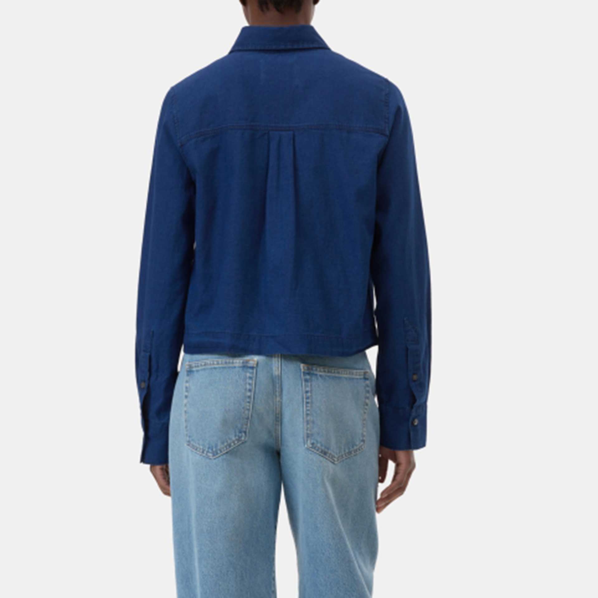 Closed Blouse