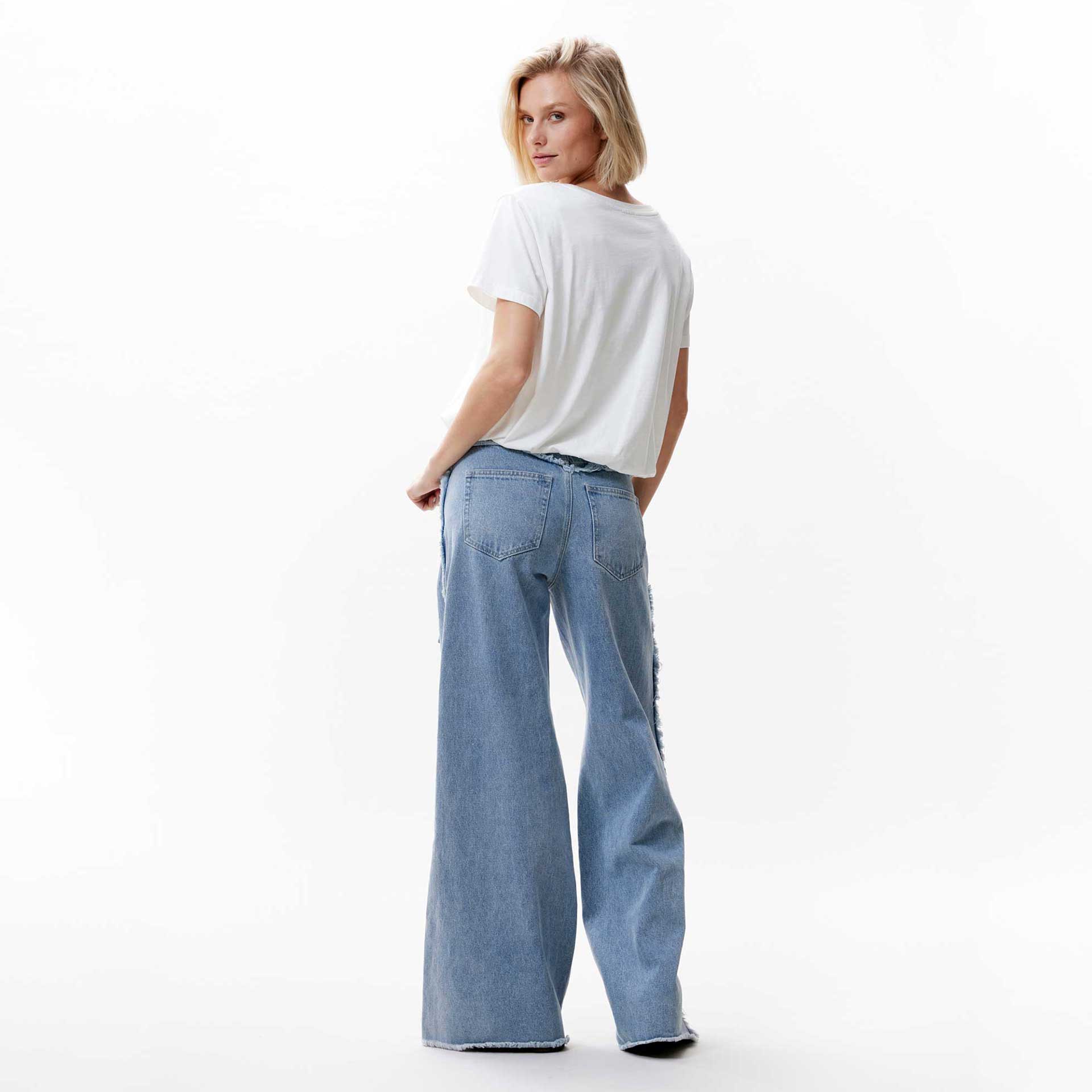 Catwalk Junkie T-shirt