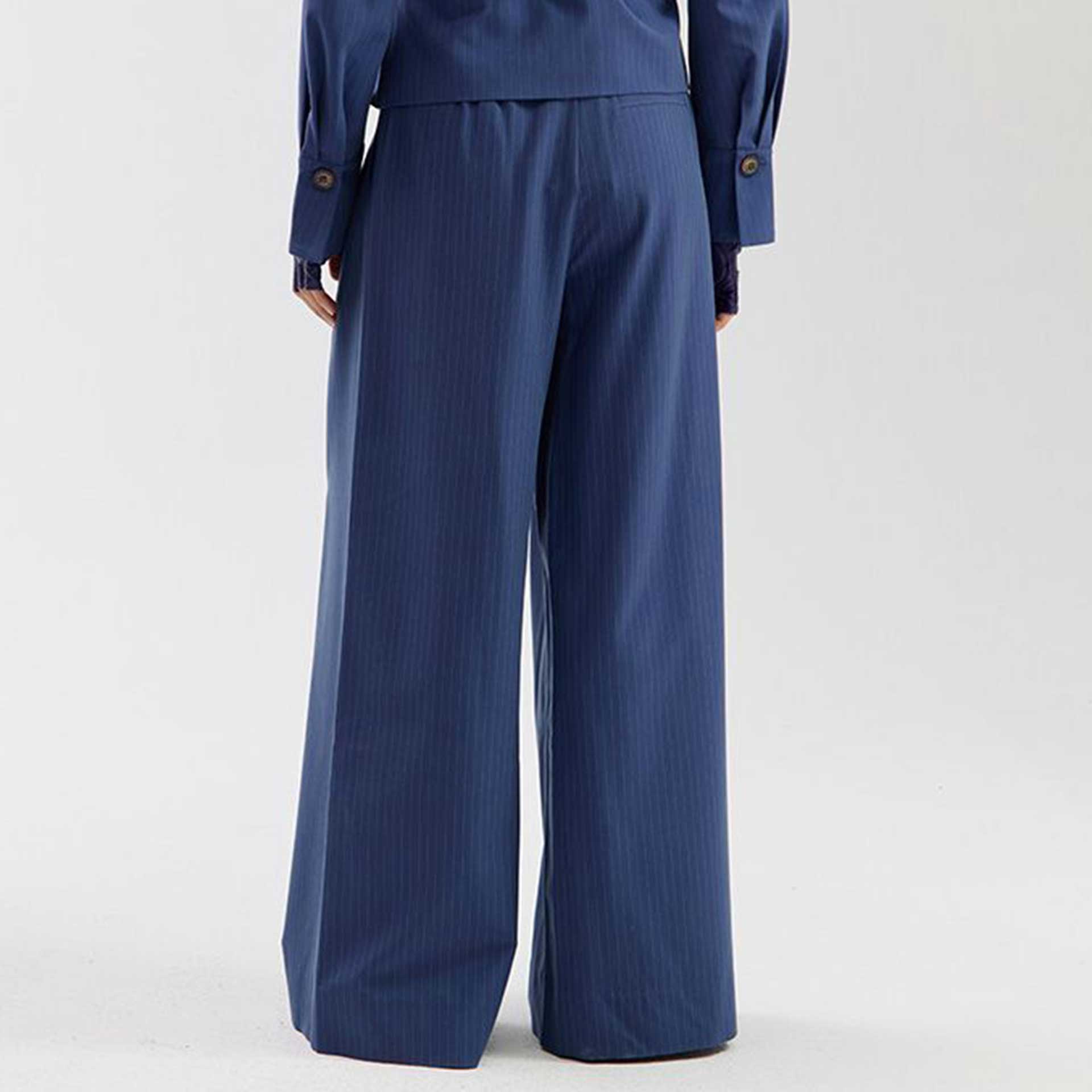 Harper & Yve Broek Mason