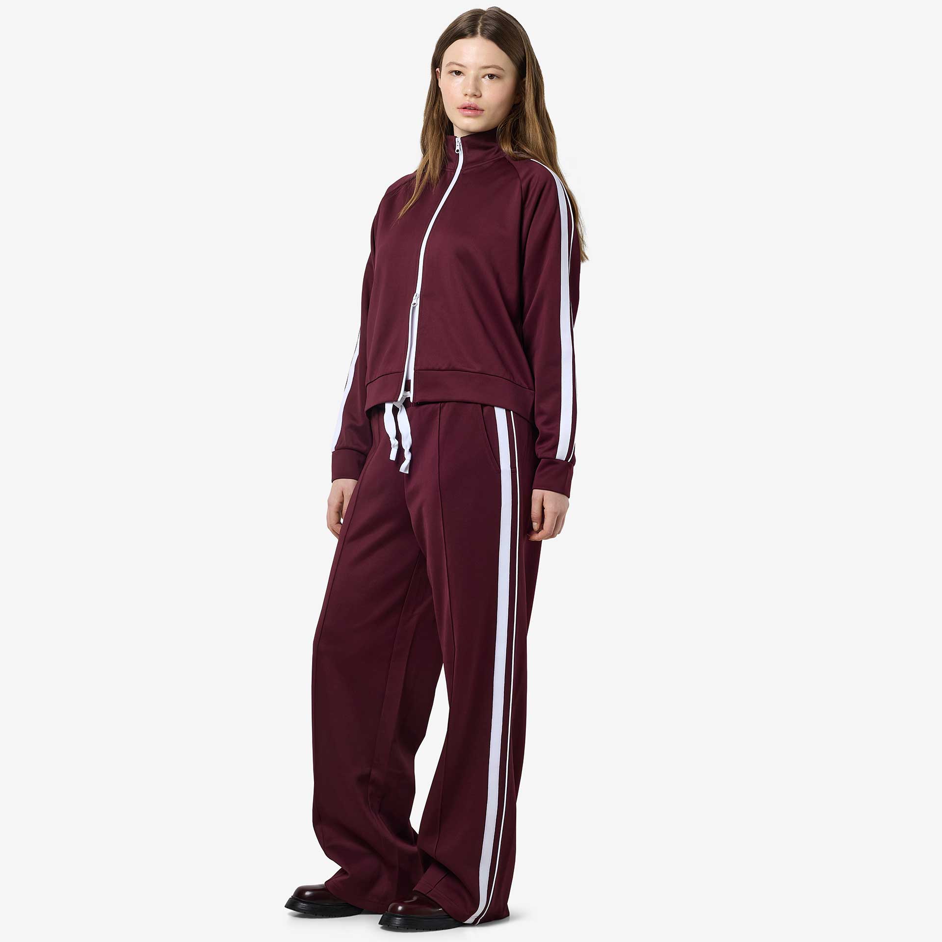 Noisy May Broek Jenna