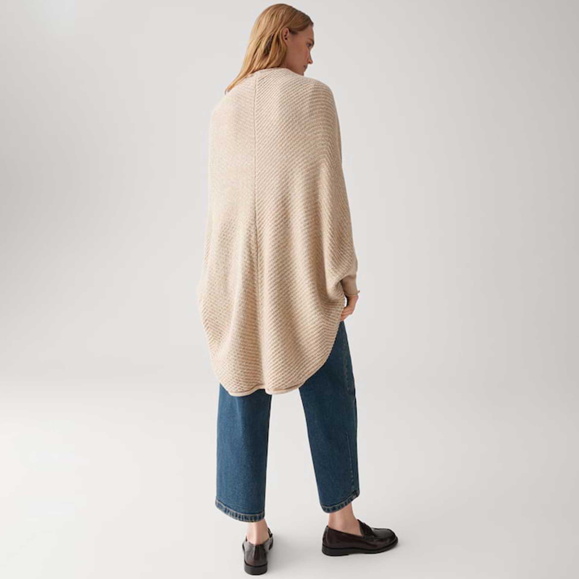 Opus Cape