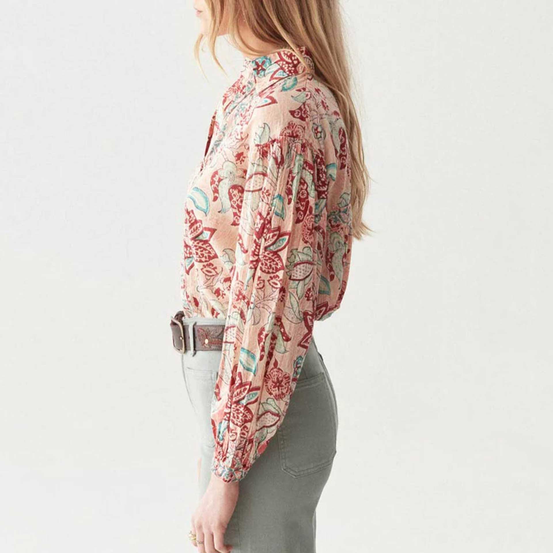 Maison Hotel Blouse Tito