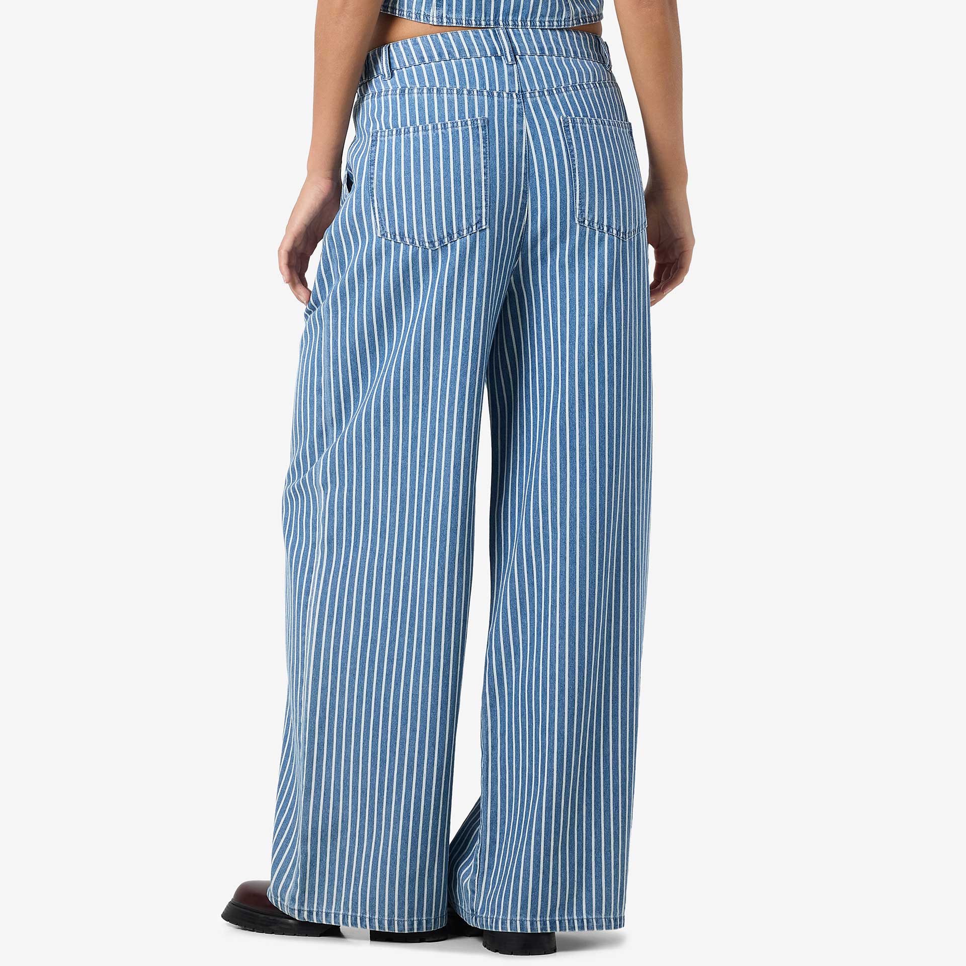 Noisy May Broek Hera