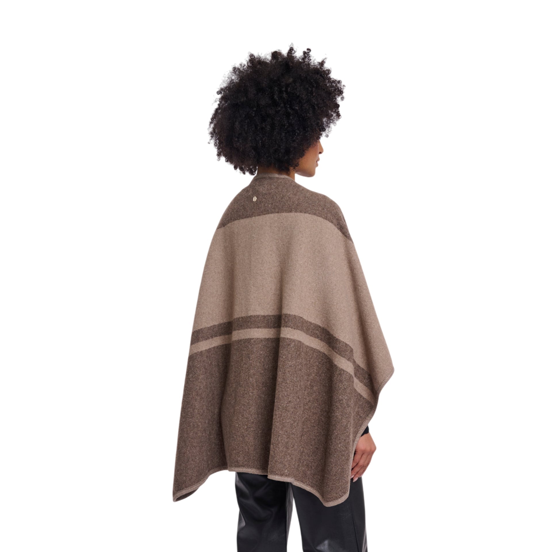 Rino & Pelle Cape Levi