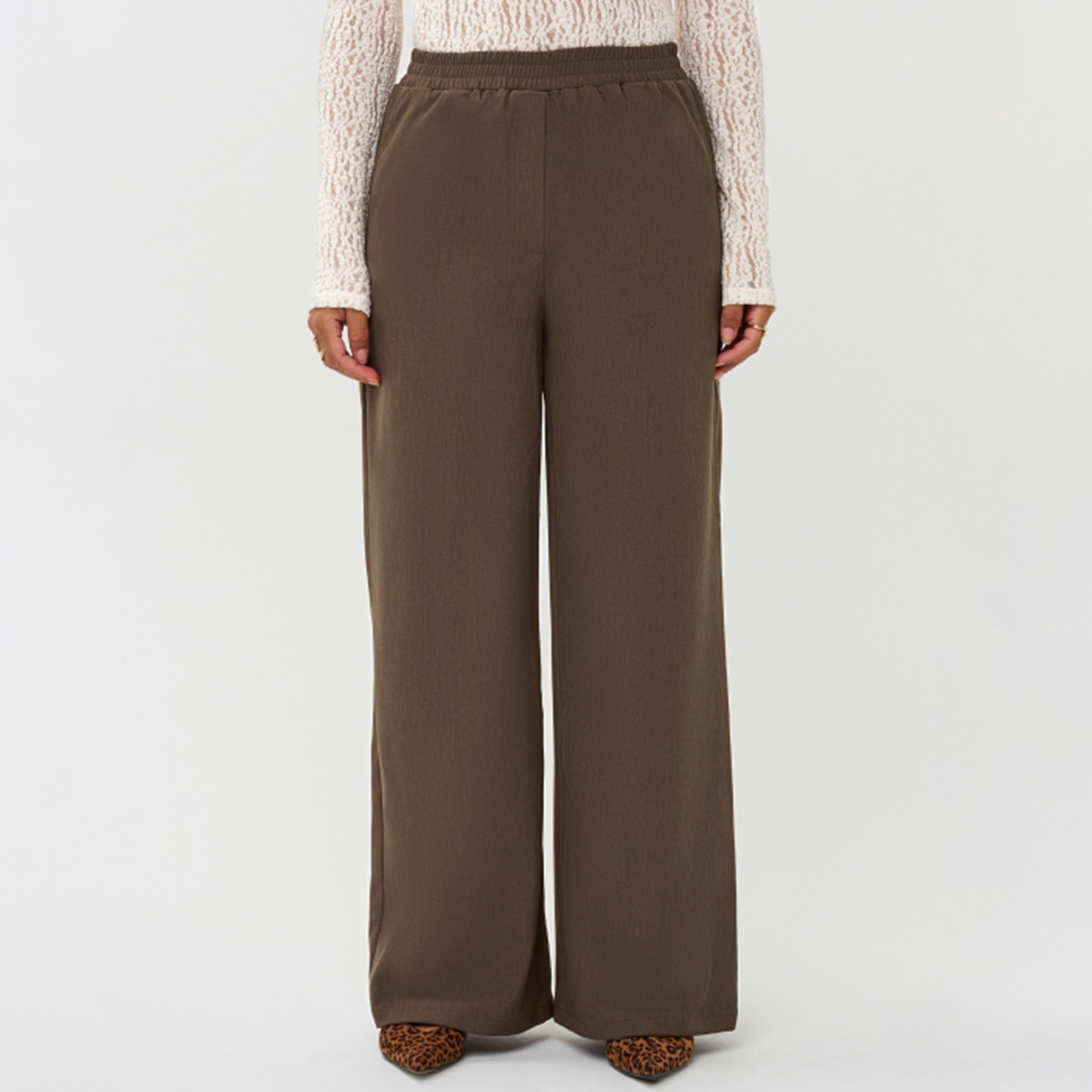 Ydence Broek Yade