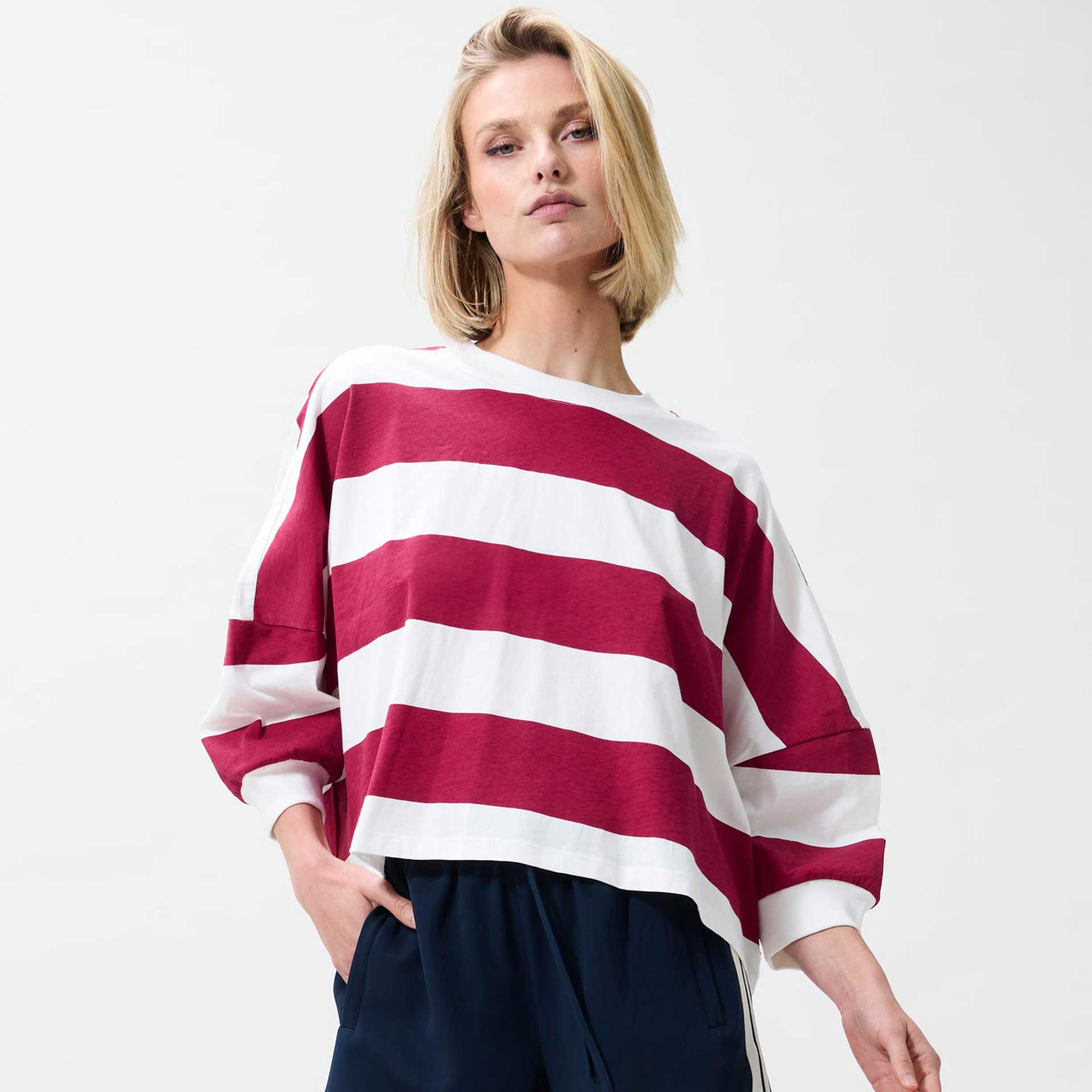 Catwalk Junkie T-shirt