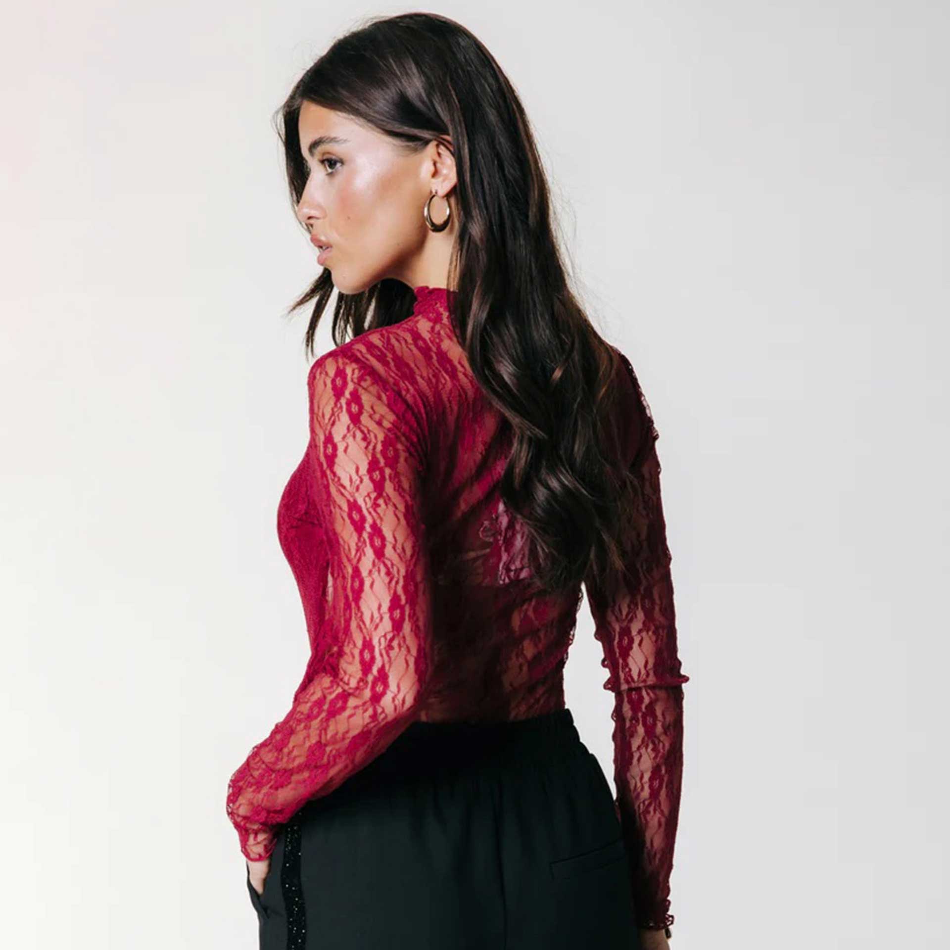 Colourful Rebel Top Noe