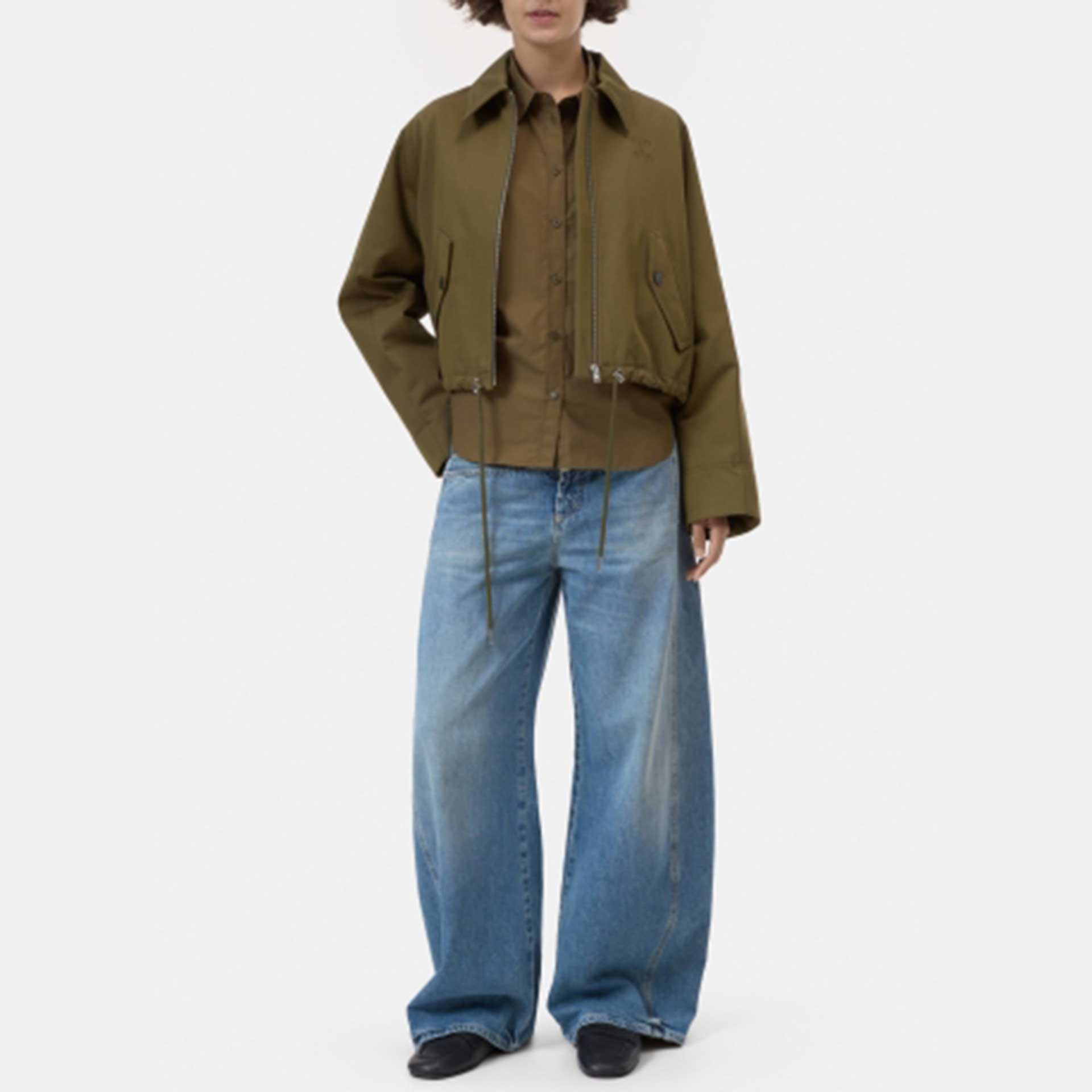 Closed Jasje Sportive