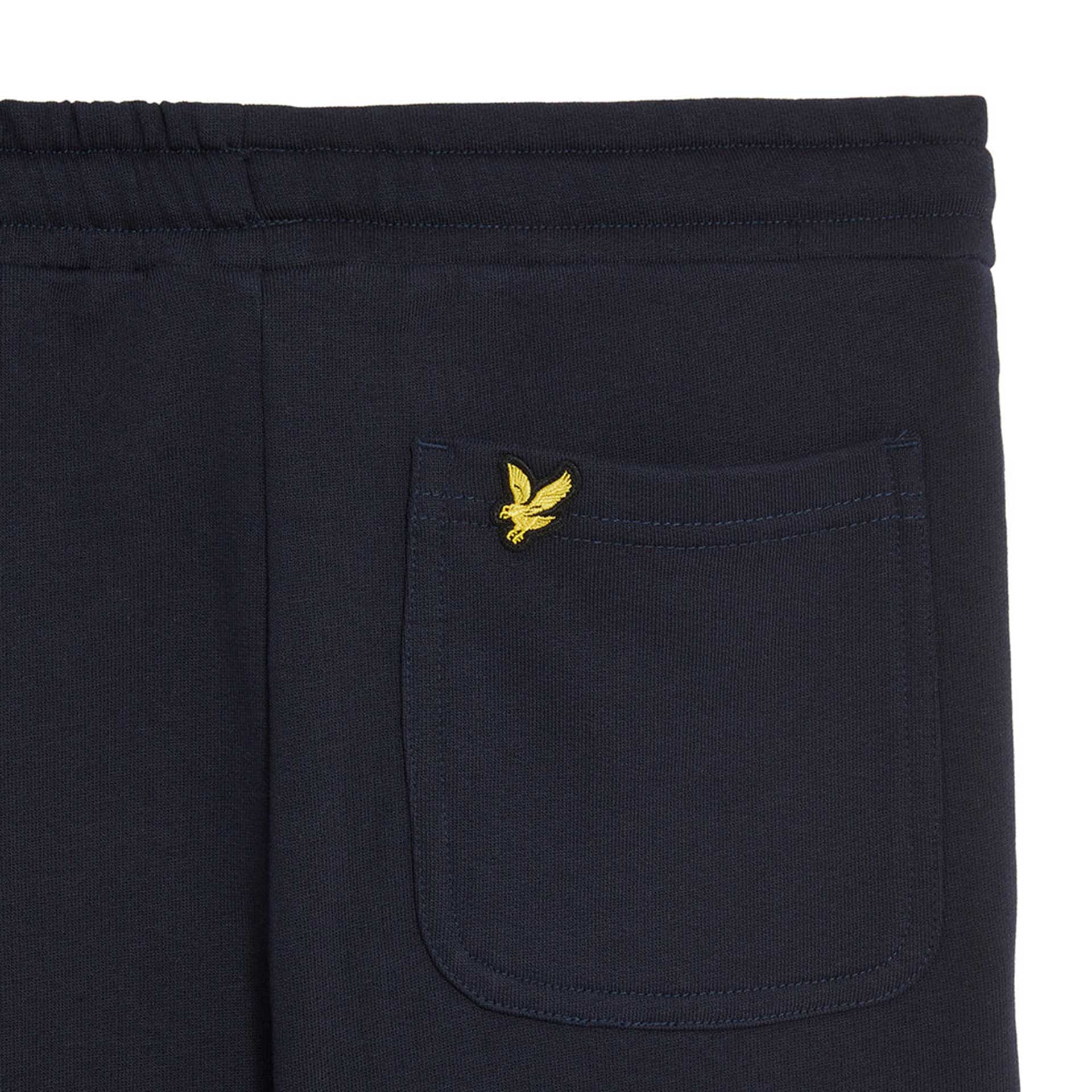 Lyle & Scott Broek script embroidery