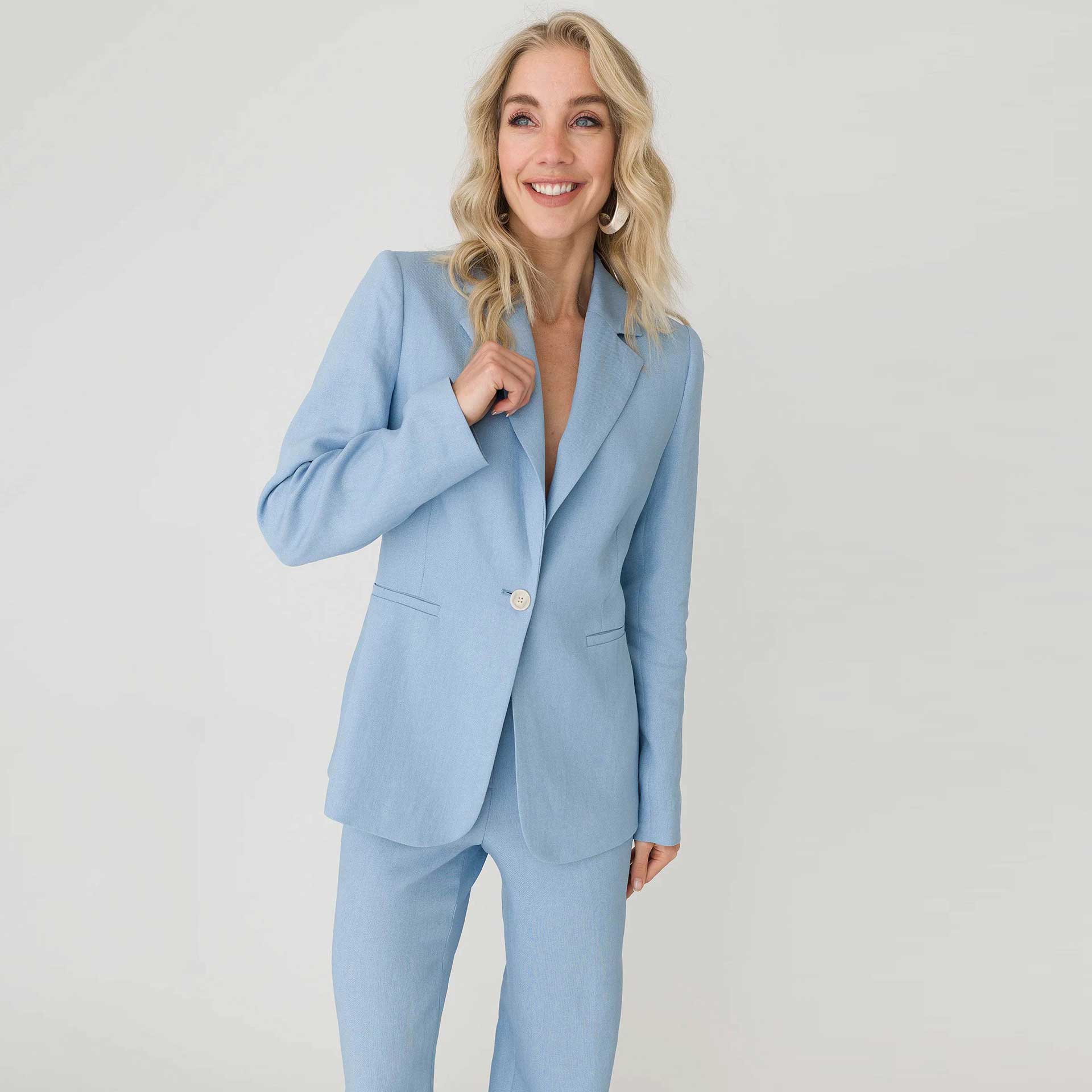 Anna  Blazer