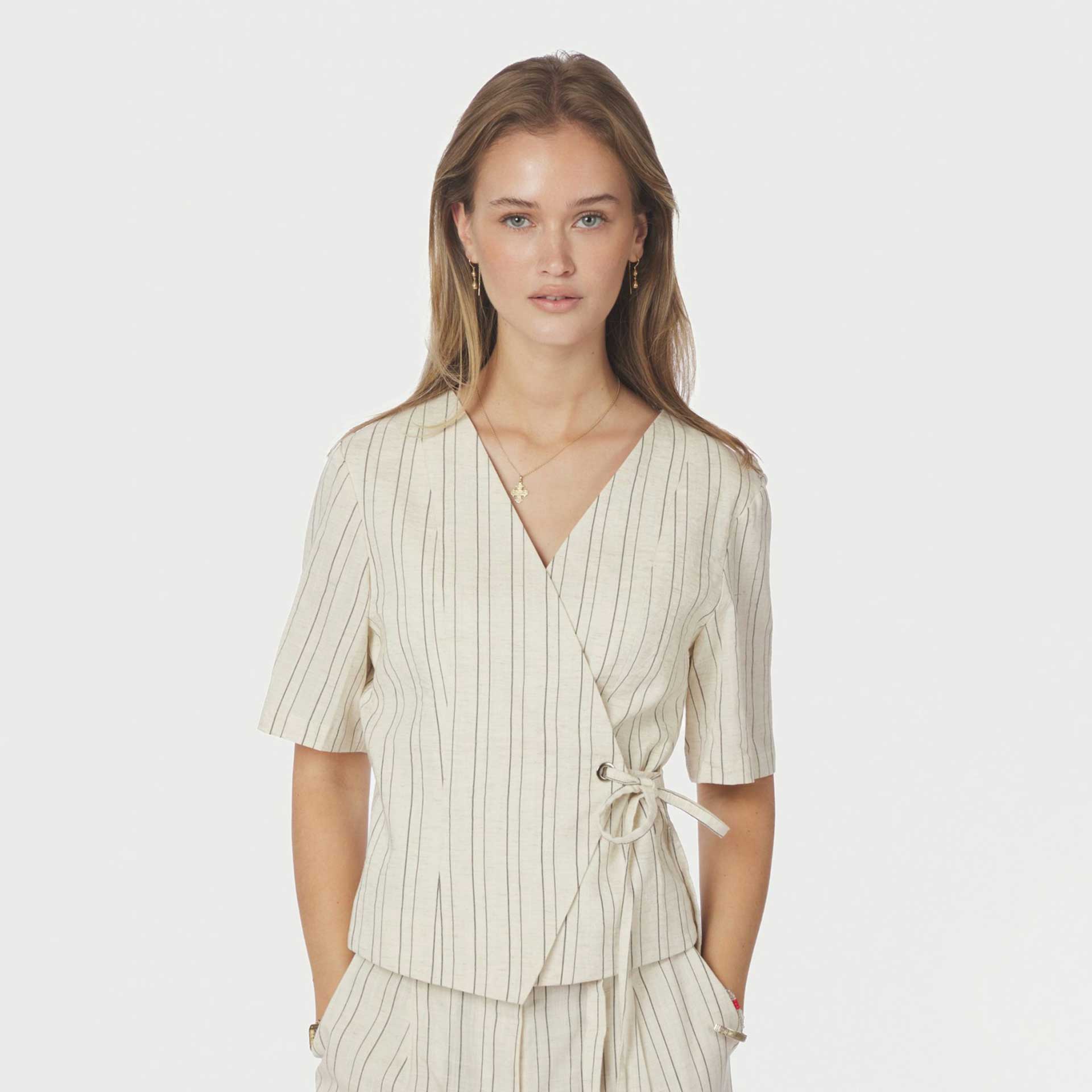 Neo Noir Blouse Simmo