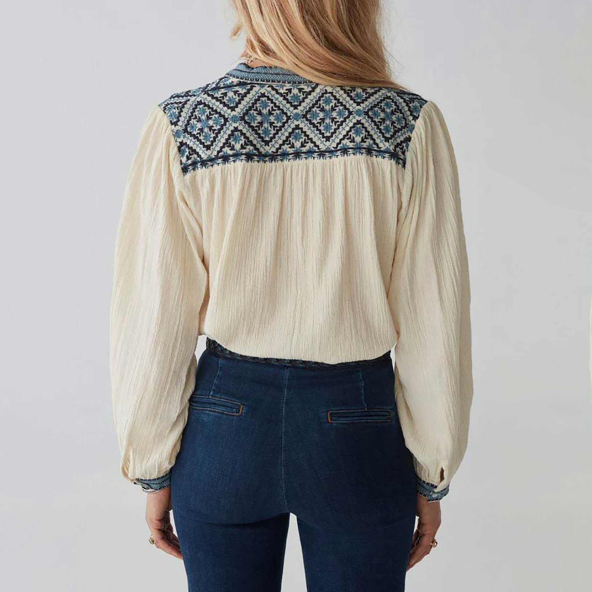 Maison Hotel Blouse Beth