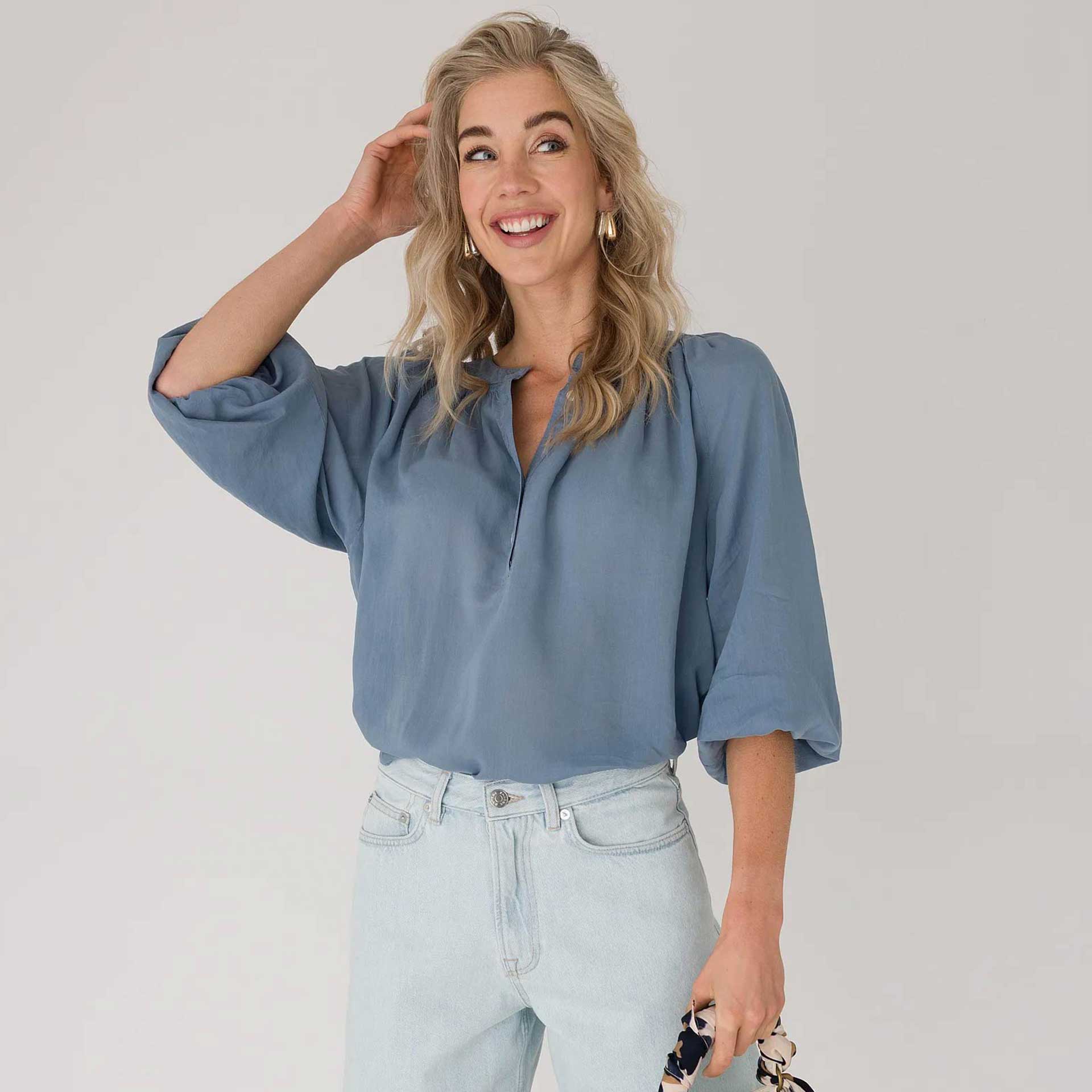 Anna  Blouse