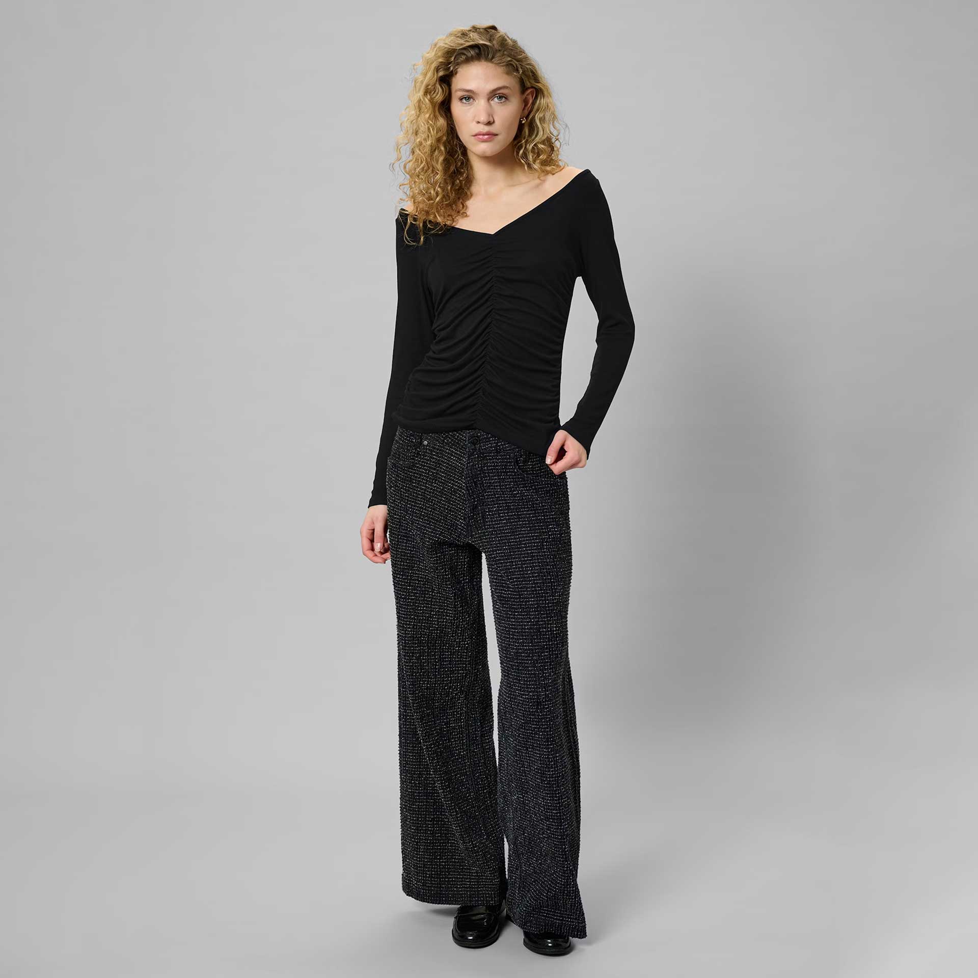 My Essential Wardrobe Truitje Giggo