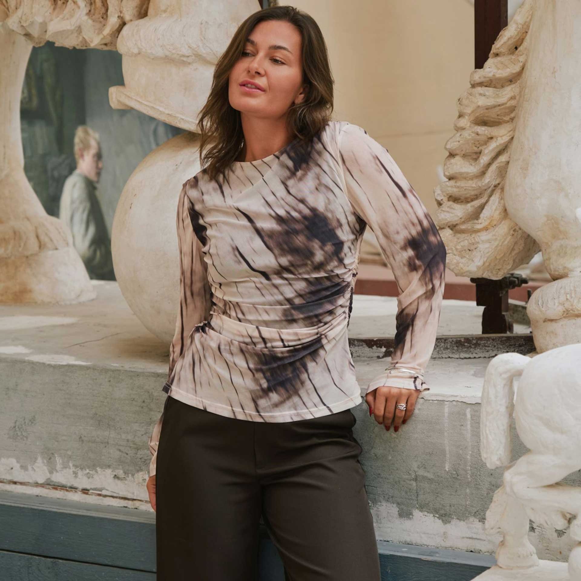 Neo Noir Truitje Lenida