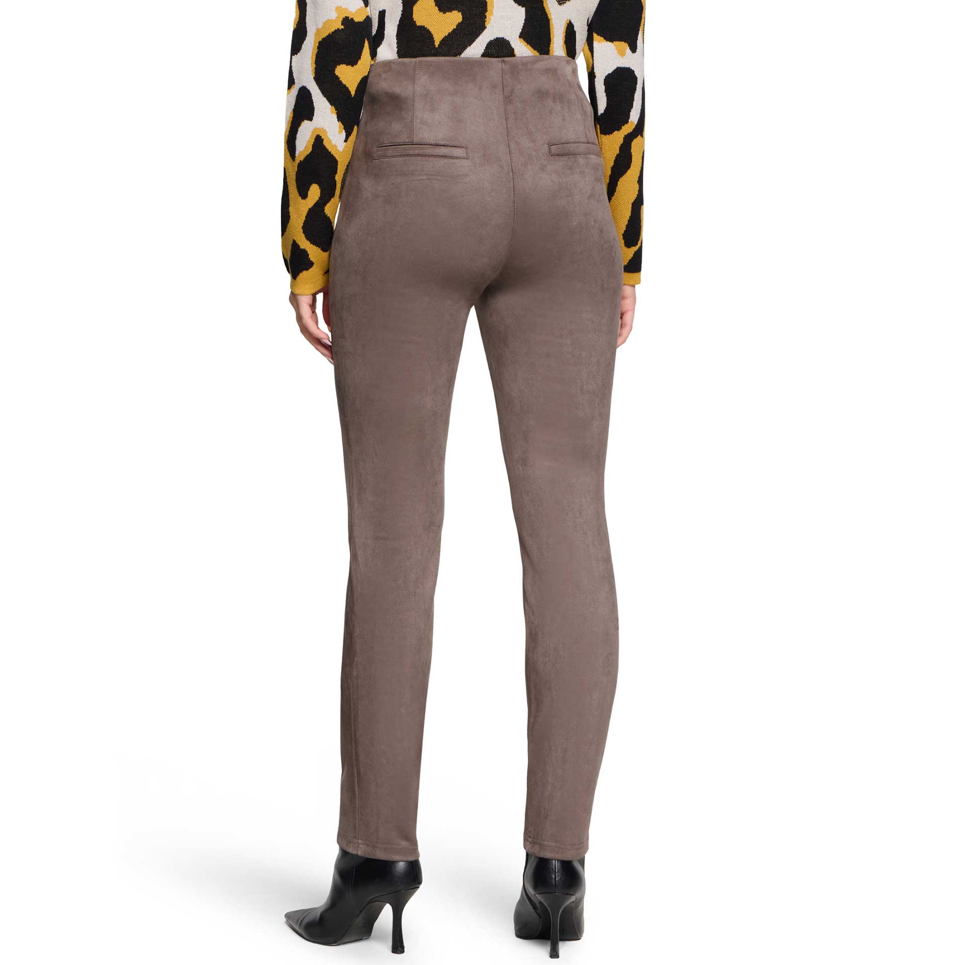 Betty Barclay Broek