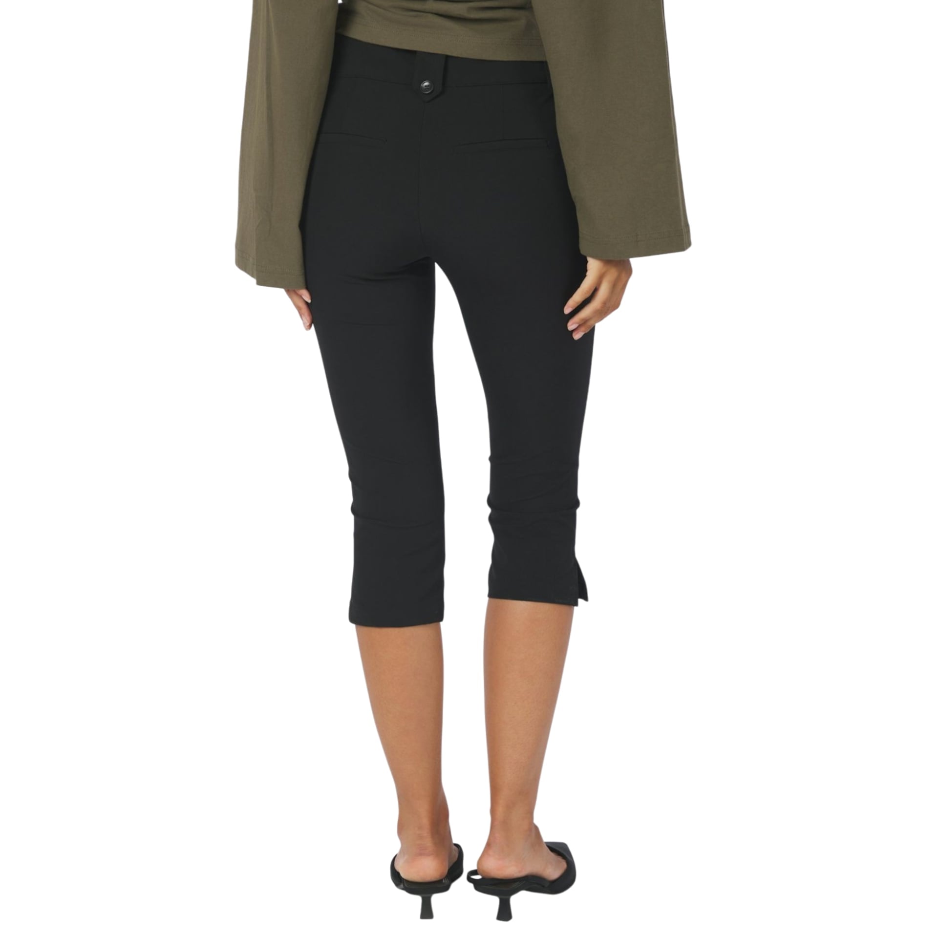 Neo Noir Capri Shawnee Stretch