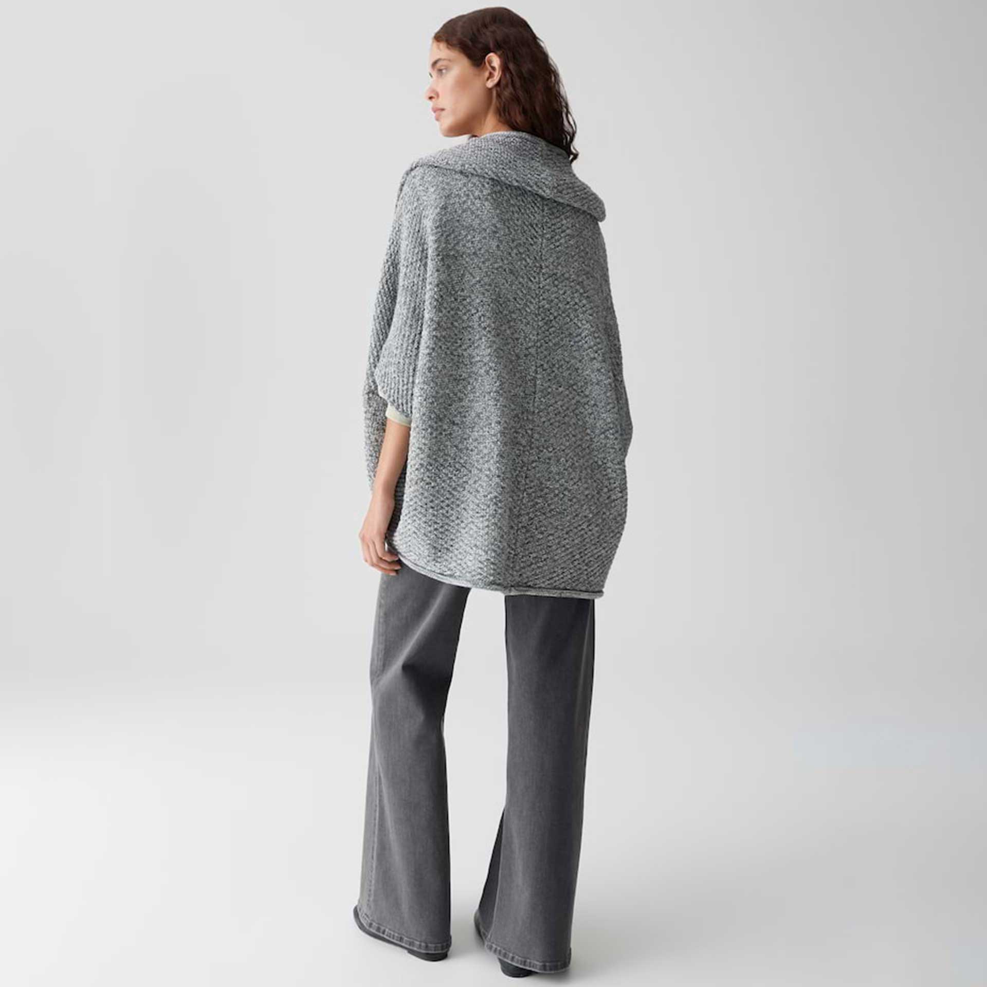 Opus Cape