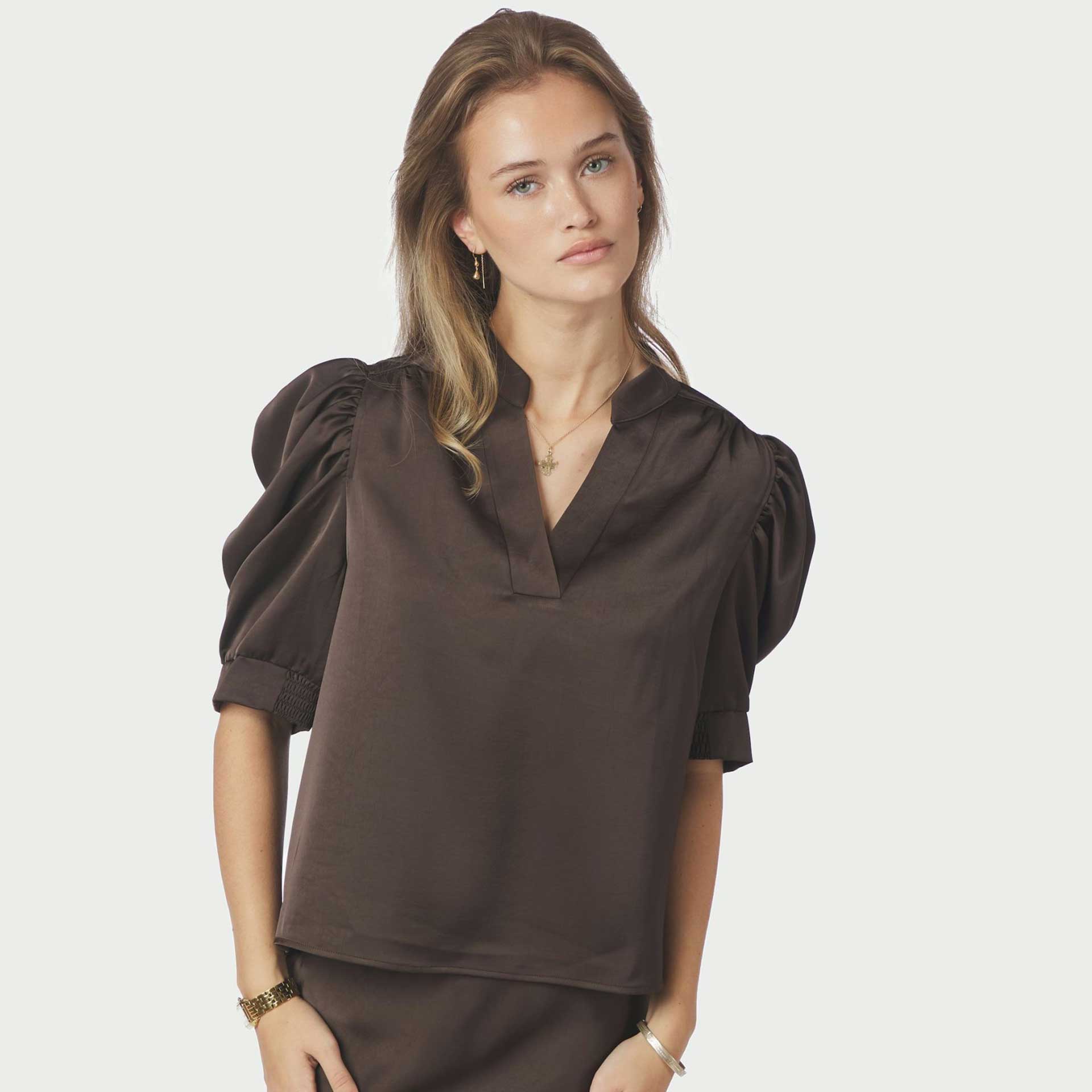 Neo Noir Blouse top Roella