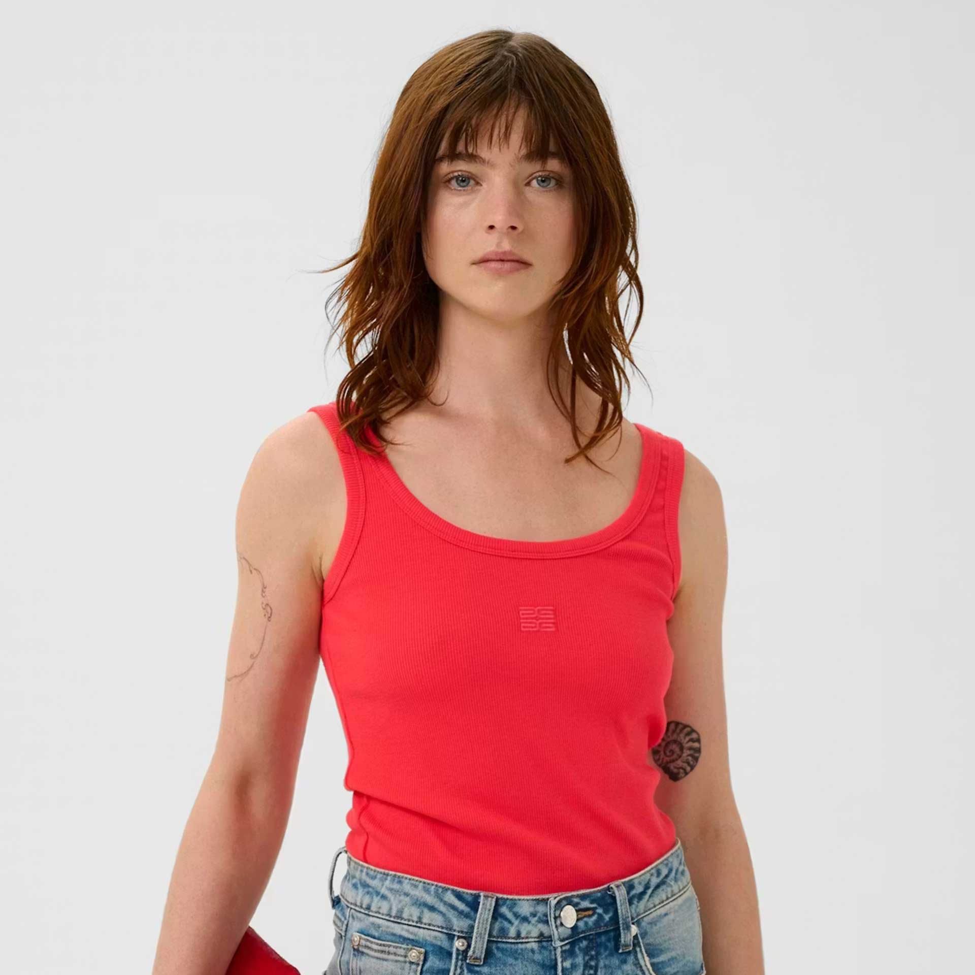 Gestuz Top Drew Logo