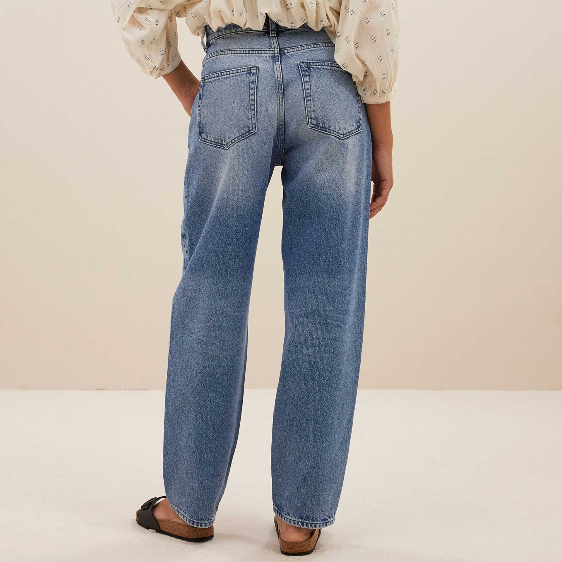 By-Bar Jeans Iew