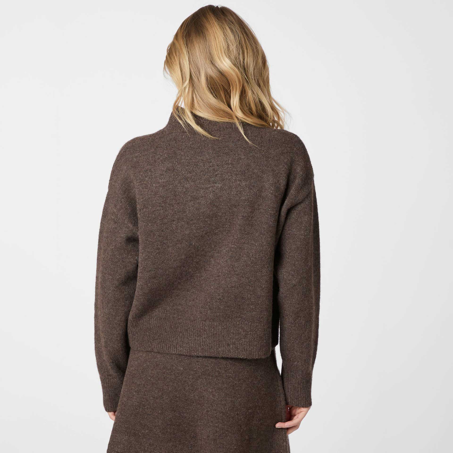 Neo Noir Trui Paulina